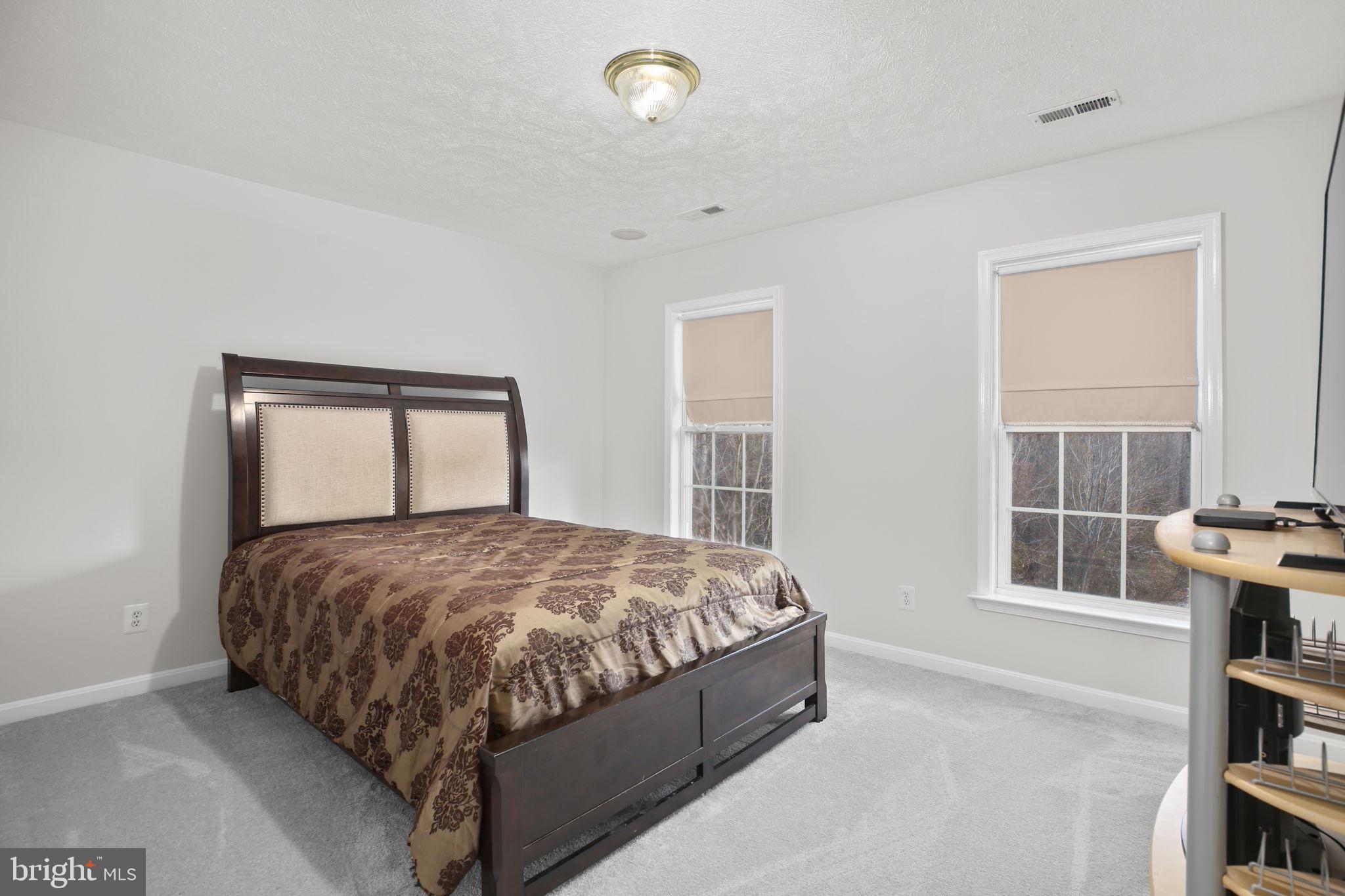 DEER RUN - Residential