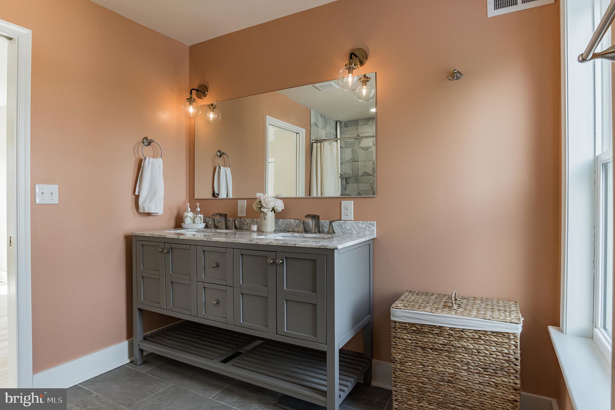 CONSHOHOCKEN - Residential