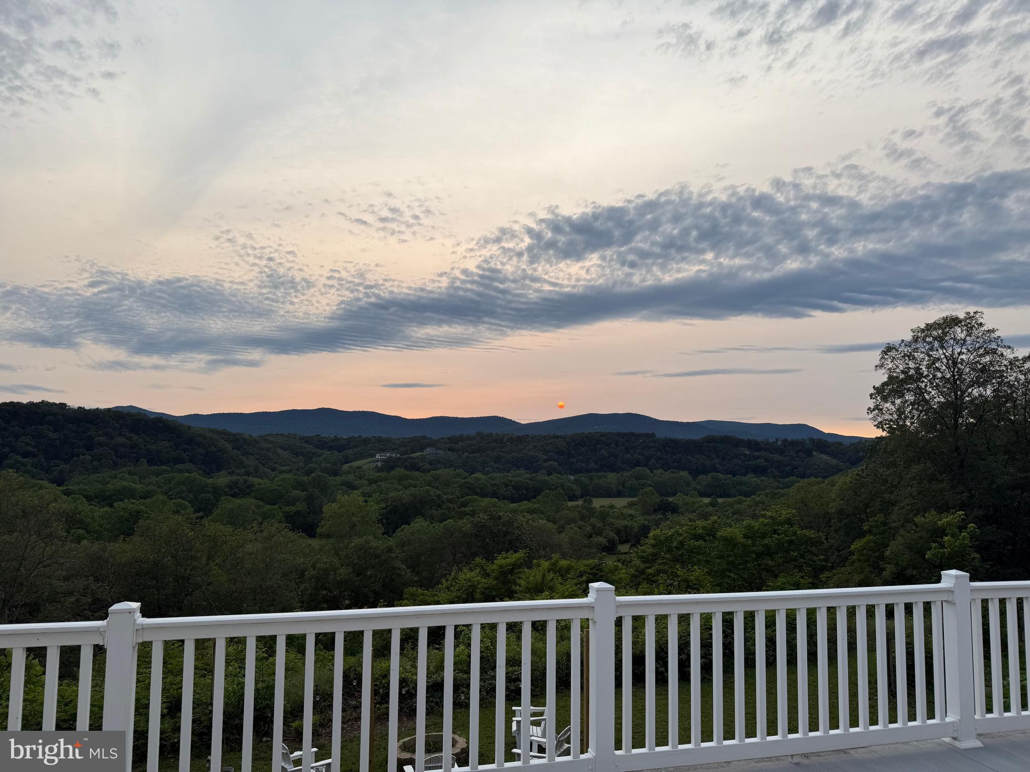 400 DEER RUN CIRCLE