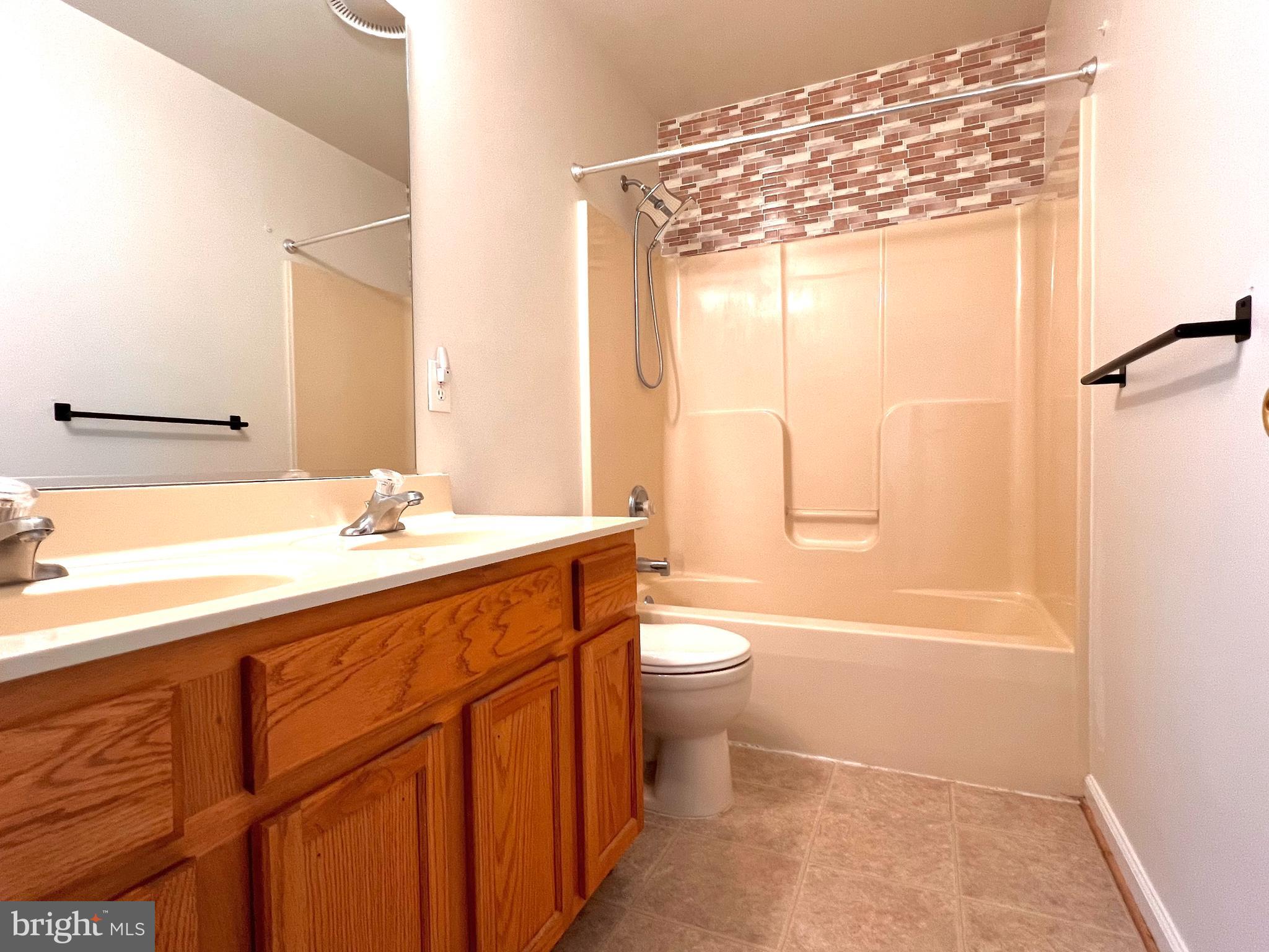 MILLS FARM - Residential