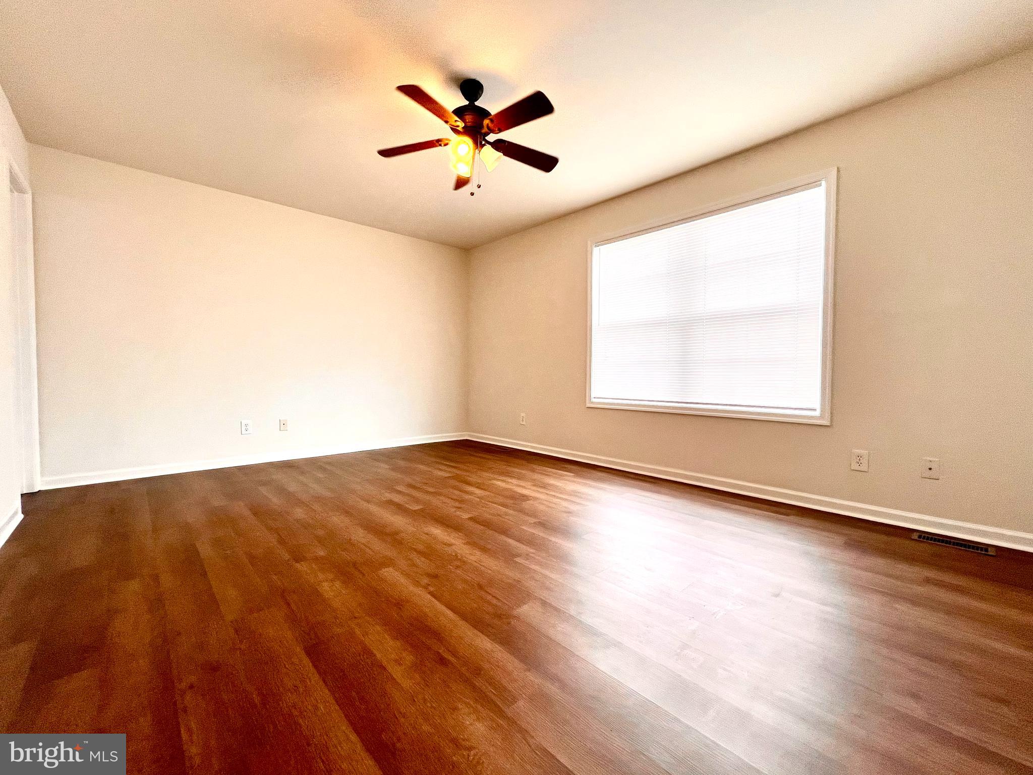 MILLS FARM - Residential