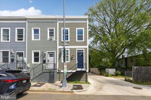 635 20TH STREET NE WASHINGTON DC 20002