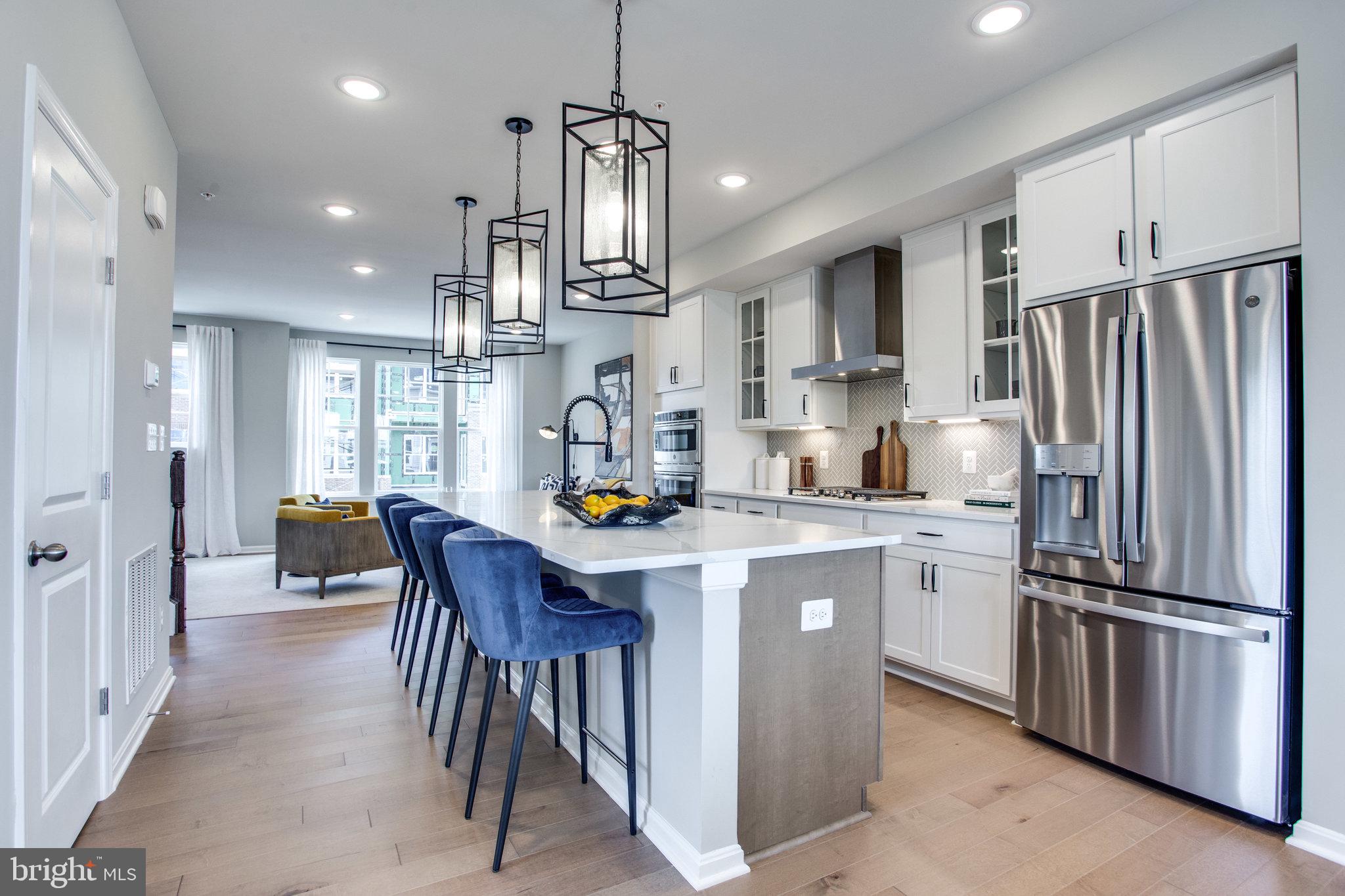 TOWNS AT MARKET COMMONS - Residential