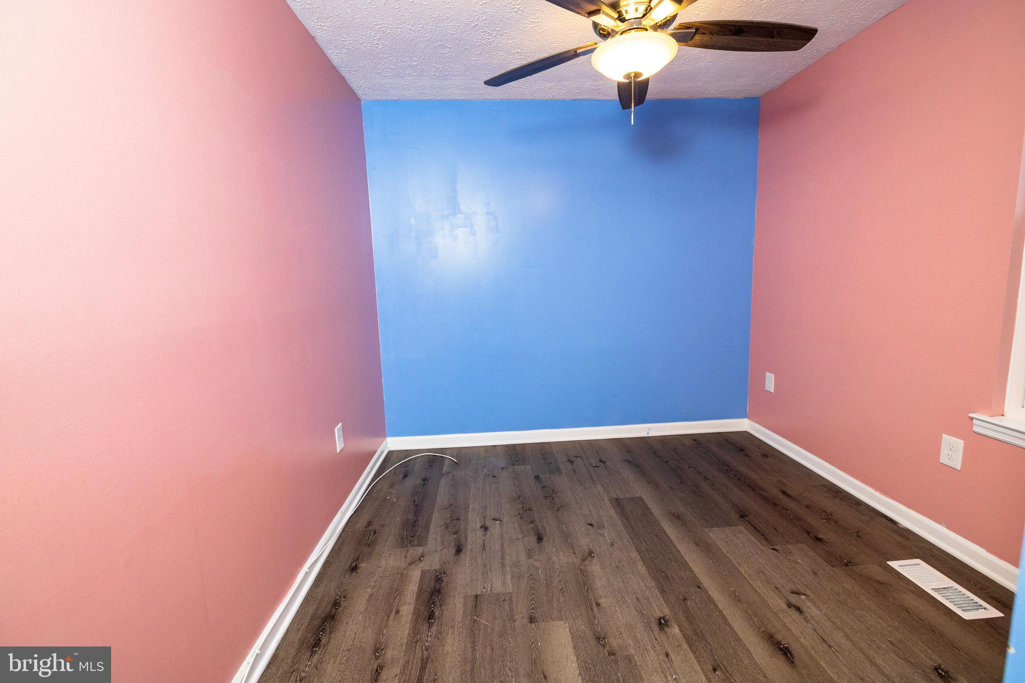 PARKVIEW TRAIL - Residential