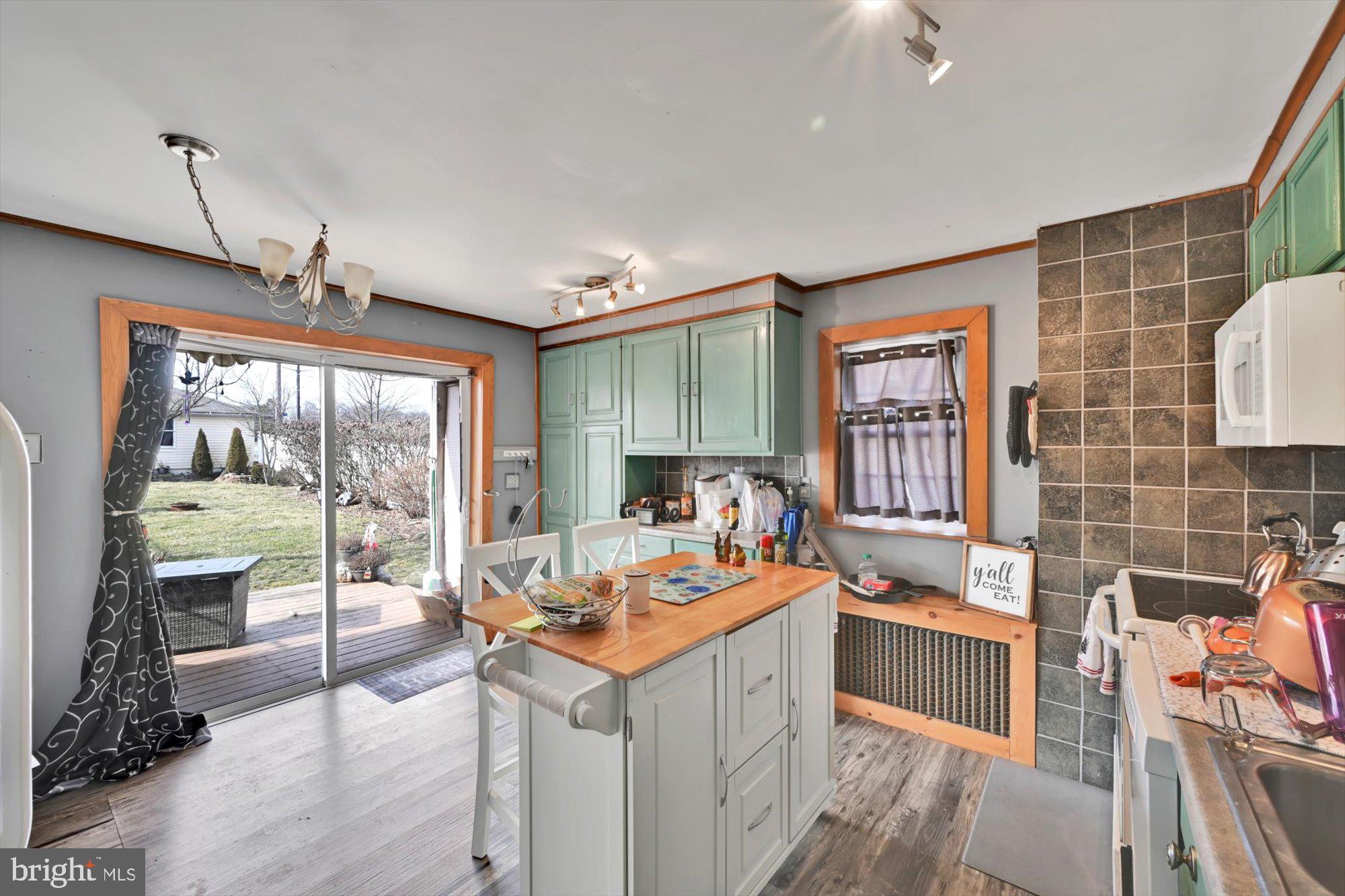 FRACKVILLE - Residential