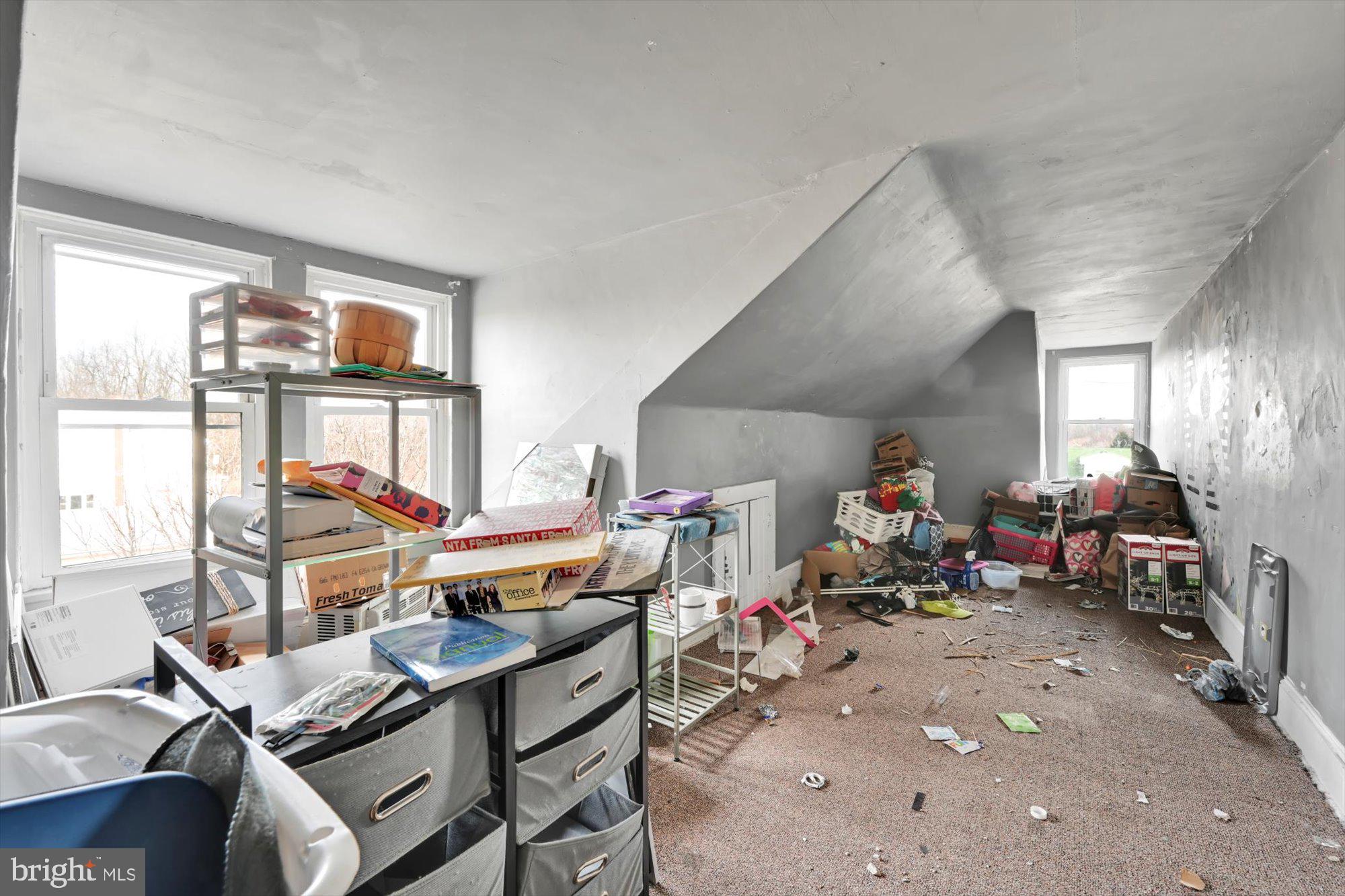 FRACKVILLE - Residential