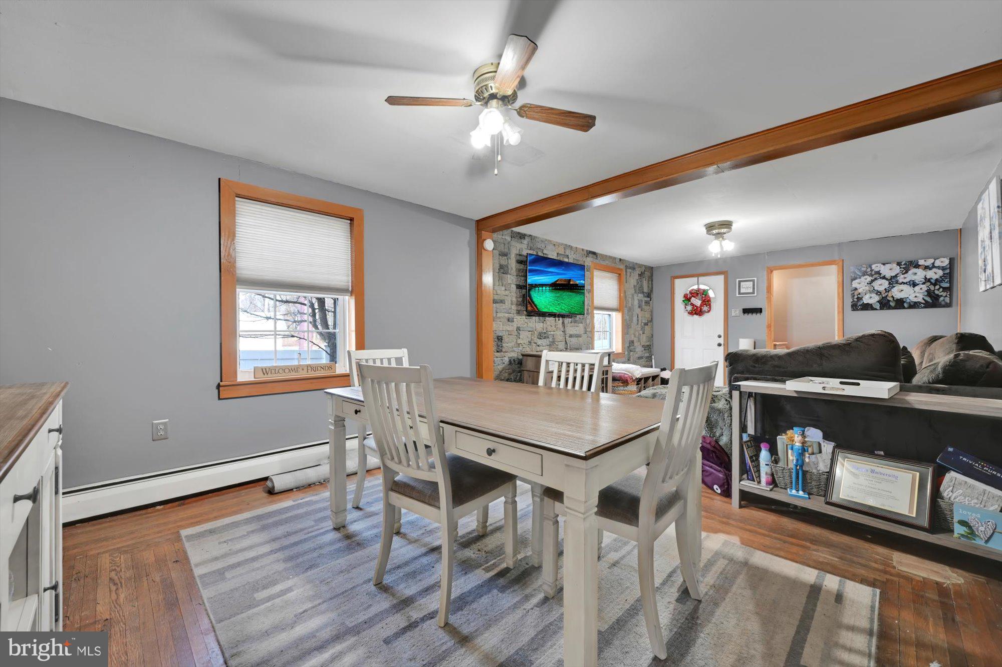 FRACKVILLE - Residential