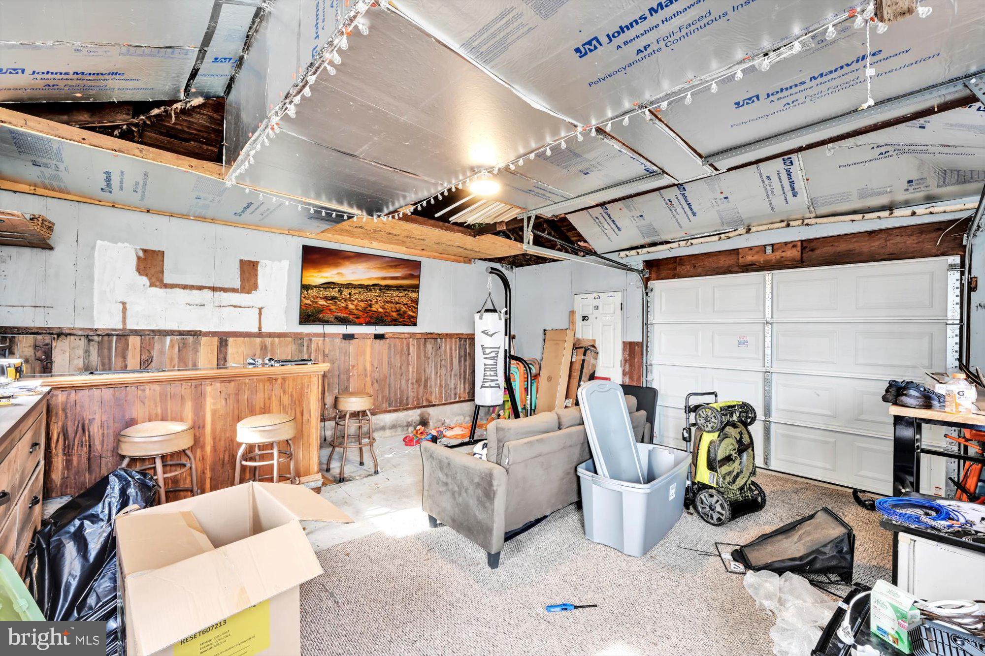 FRACKVILLE - Residential