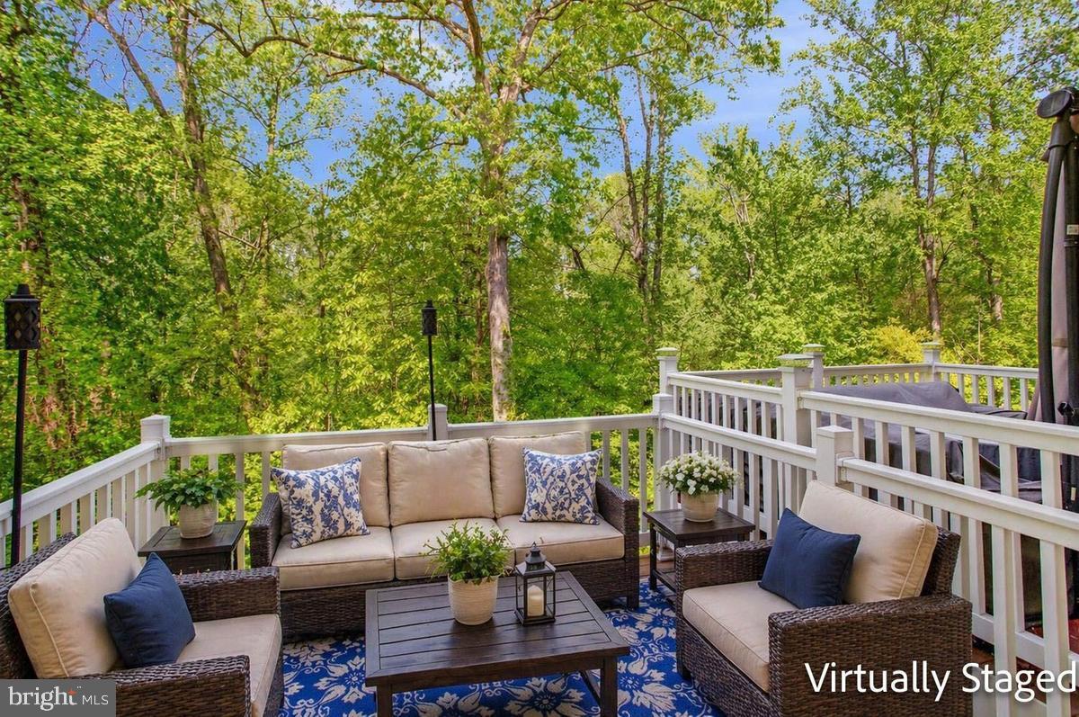 SAN FRANCISCO BY THE BAY - Residential