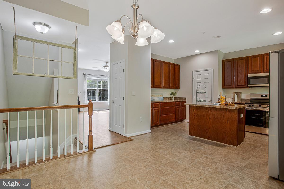 SAN FRANCISCO BY THE BAY - Residential