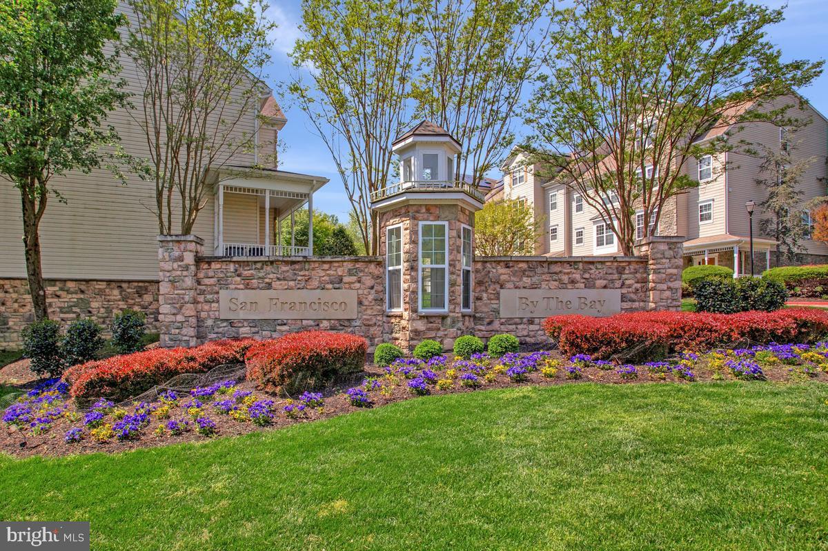 SAN FRANCISCO BY THE BAY - Residential