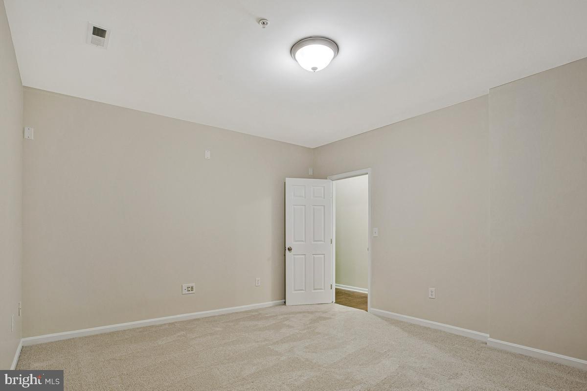 SAN FRANCISCO BY THE BAY - Residential