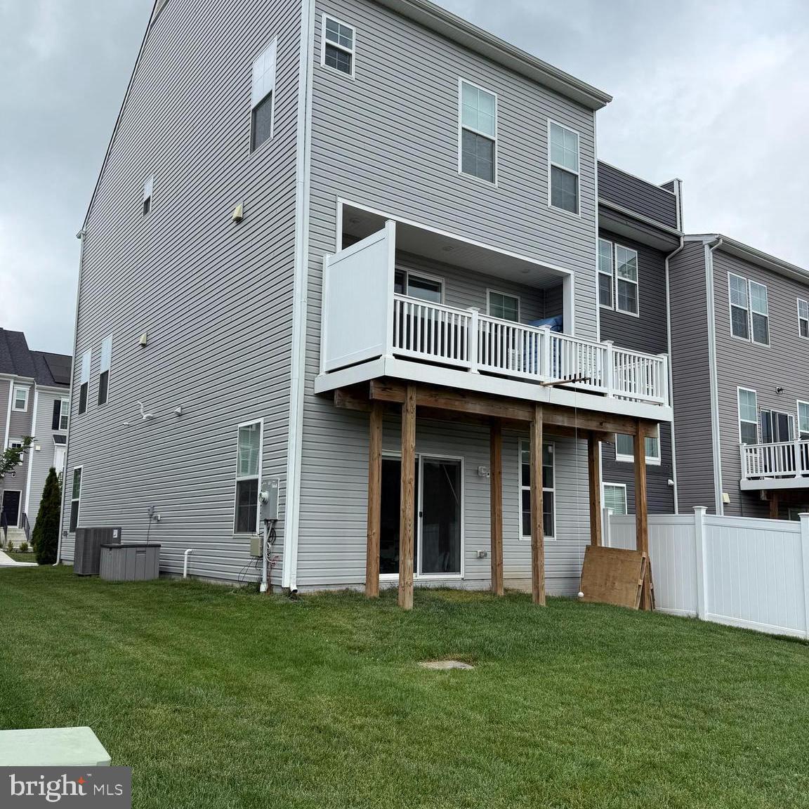 1011 HIGHPOINT TRAIL