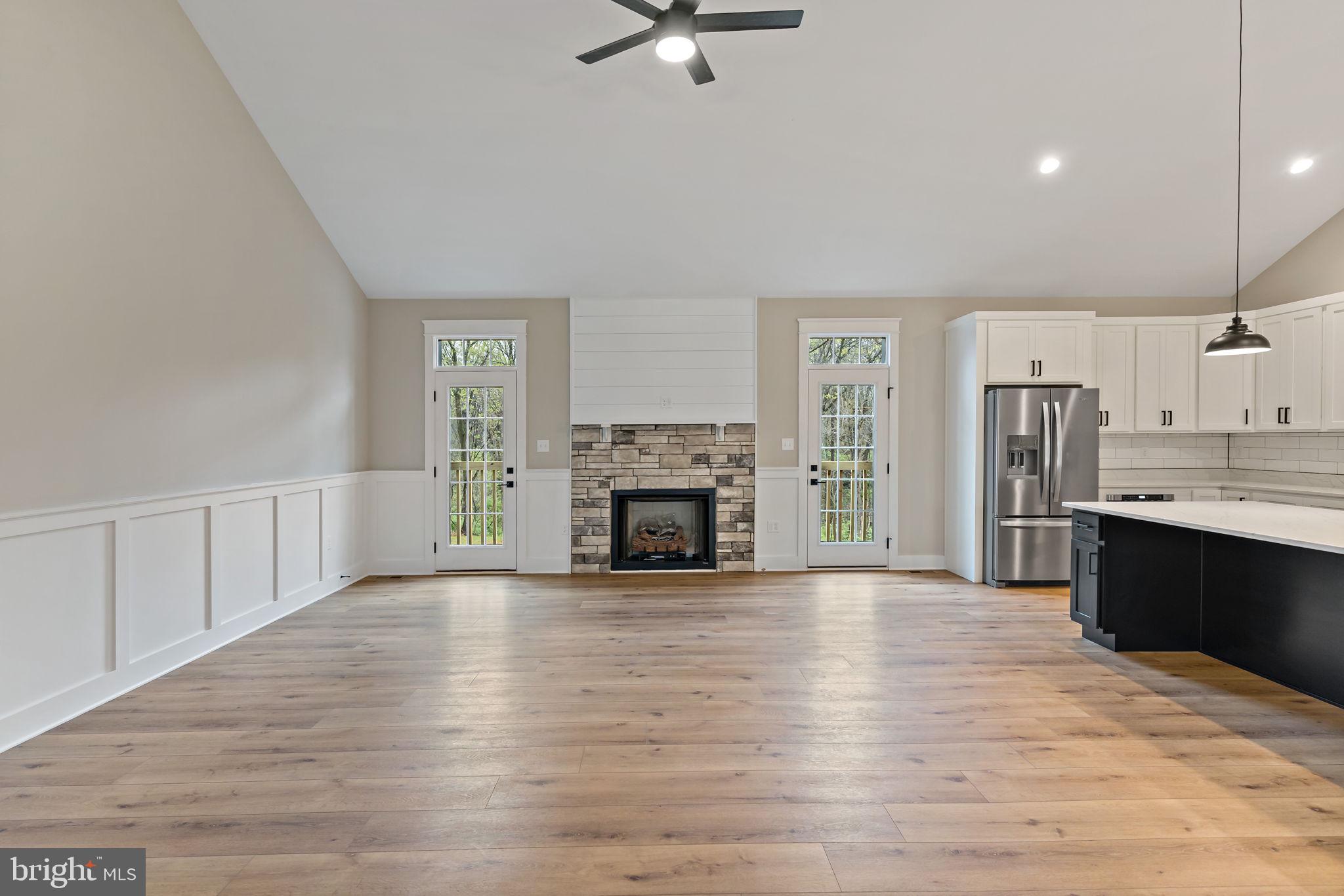 CORNERSTONE - Residential