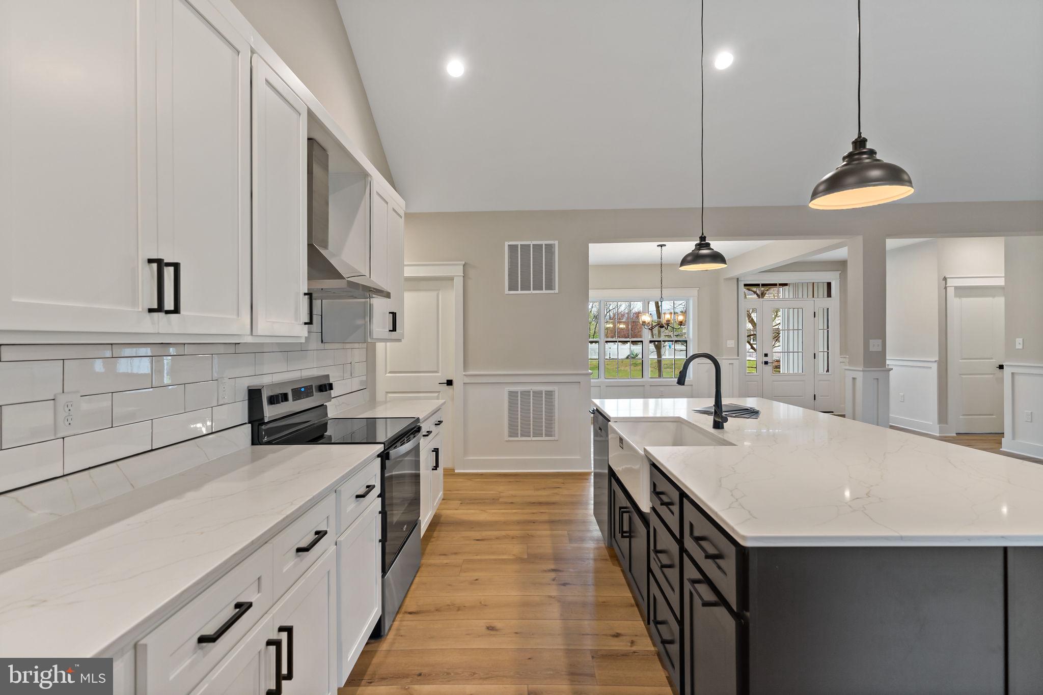 CORNERSTONE - Residential