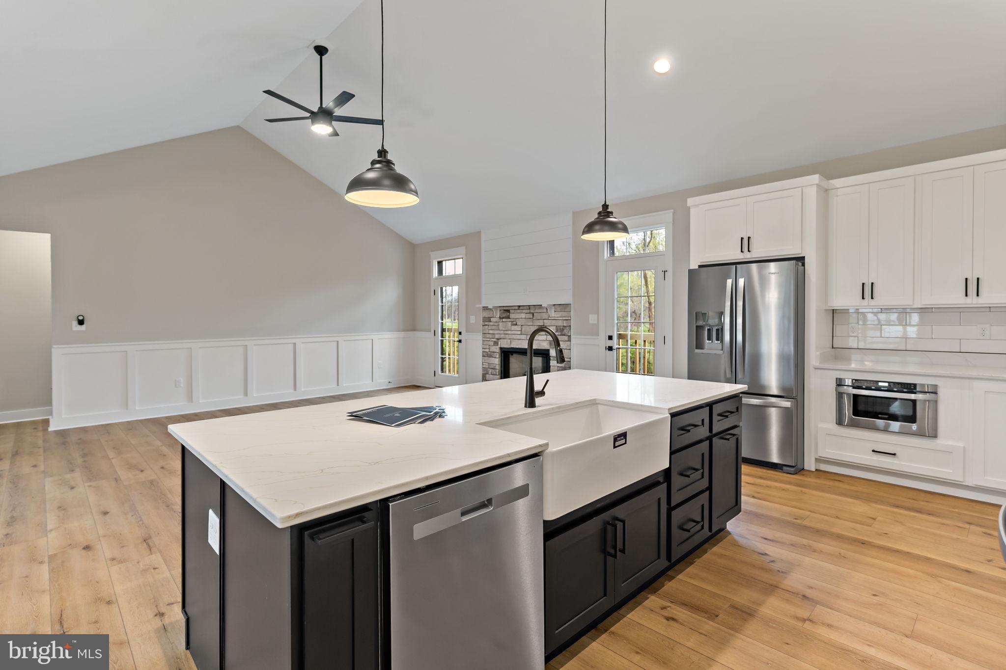 CORNERSTONE - Residential