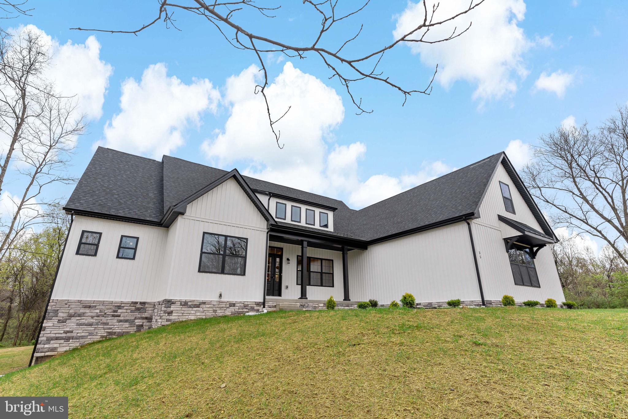 CORNERSTONE - Residential