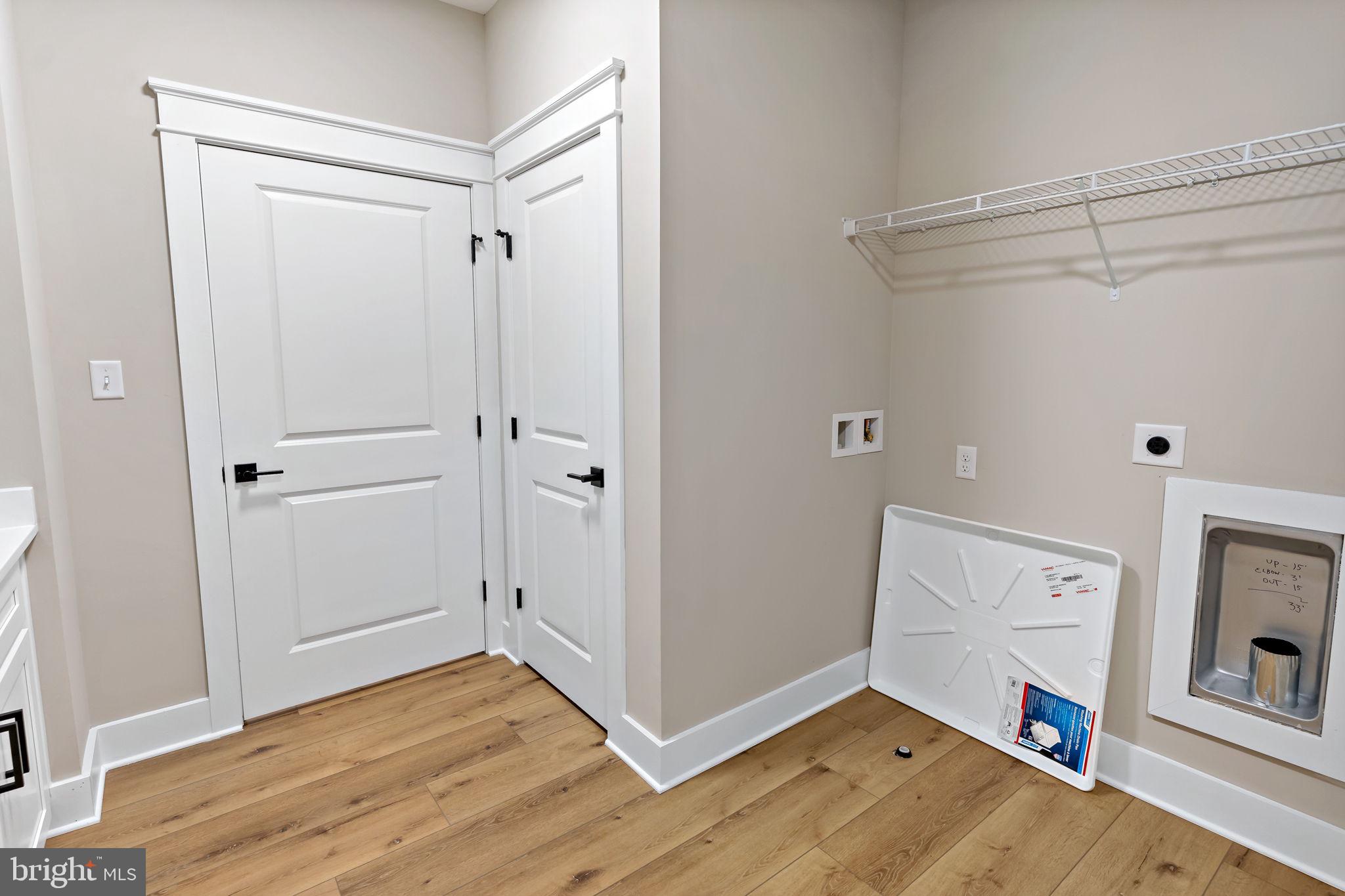 CORNERSTONE - Residential