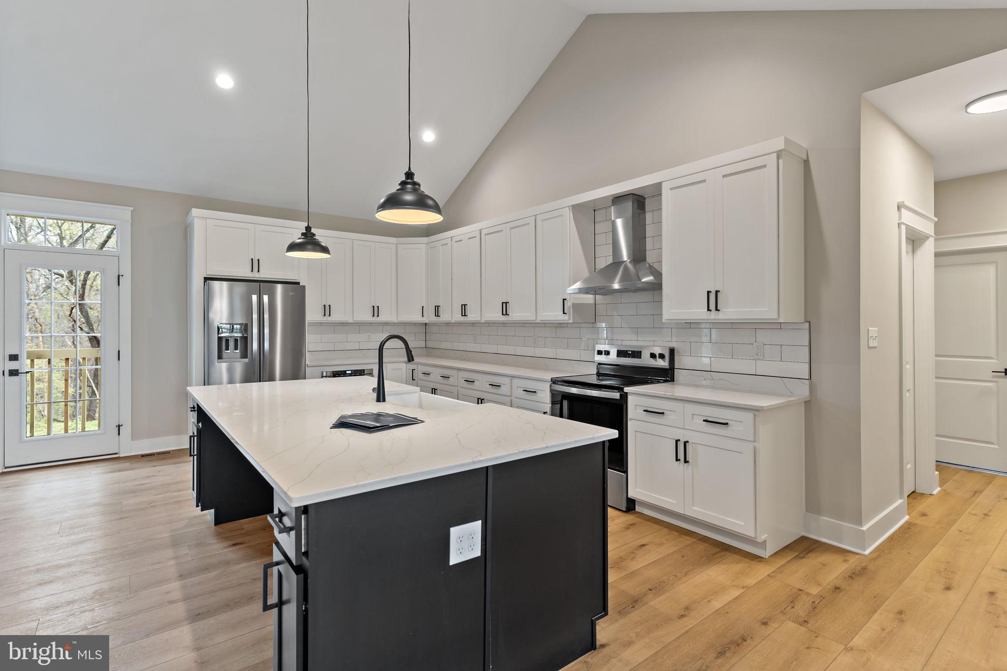 CORNERSTONE - Residential