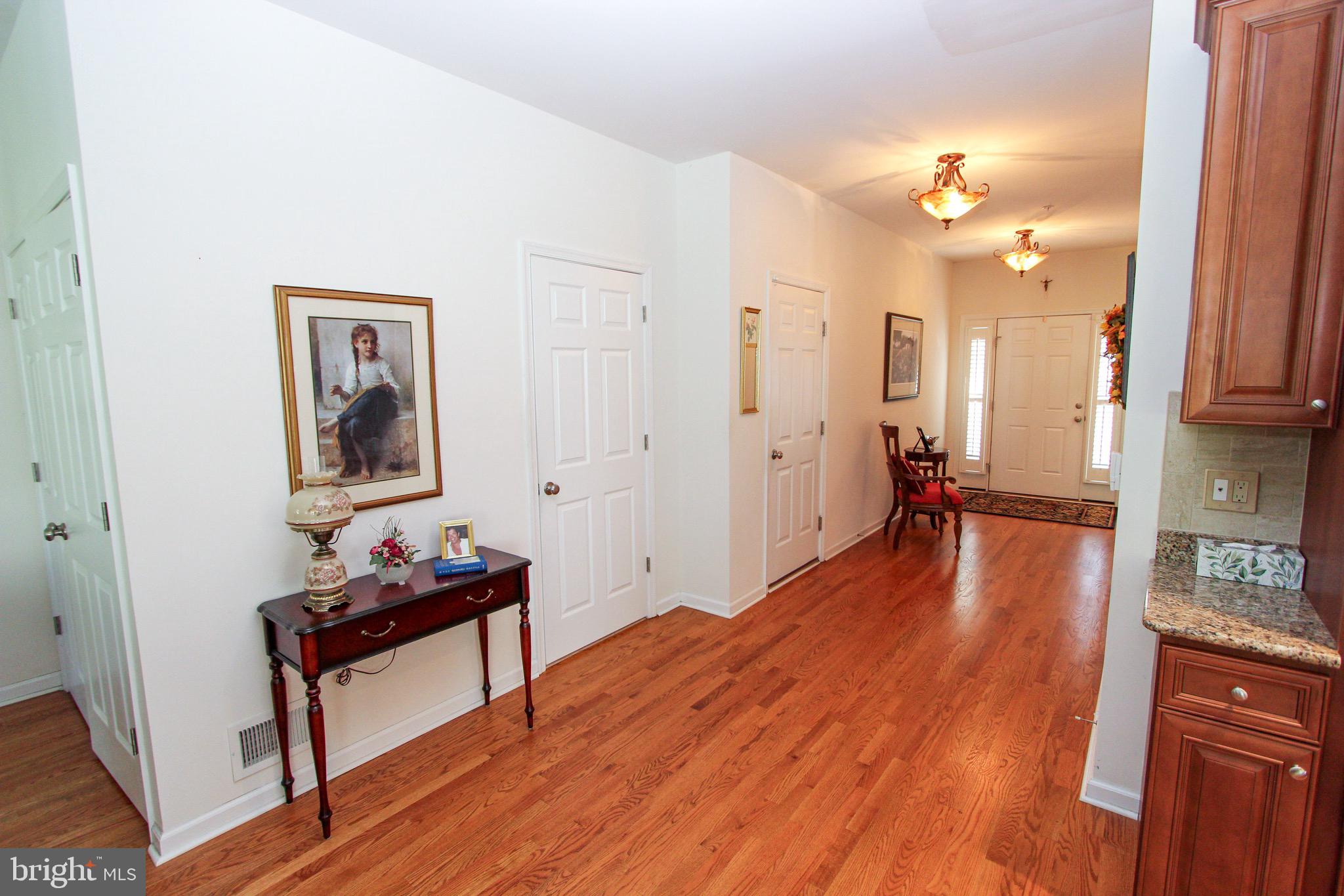 10 ELM AVENUE