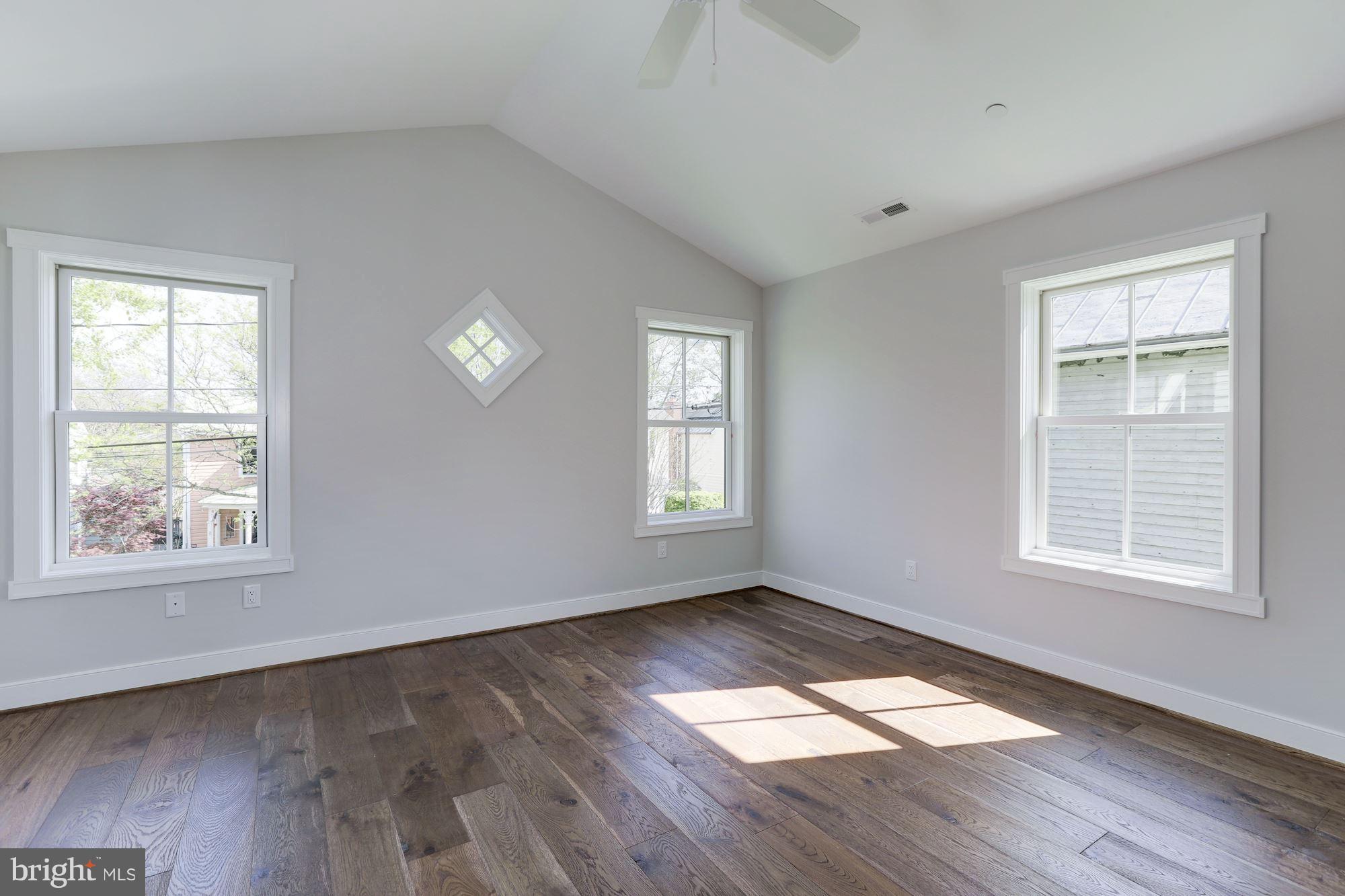 EASTPORT - Residential