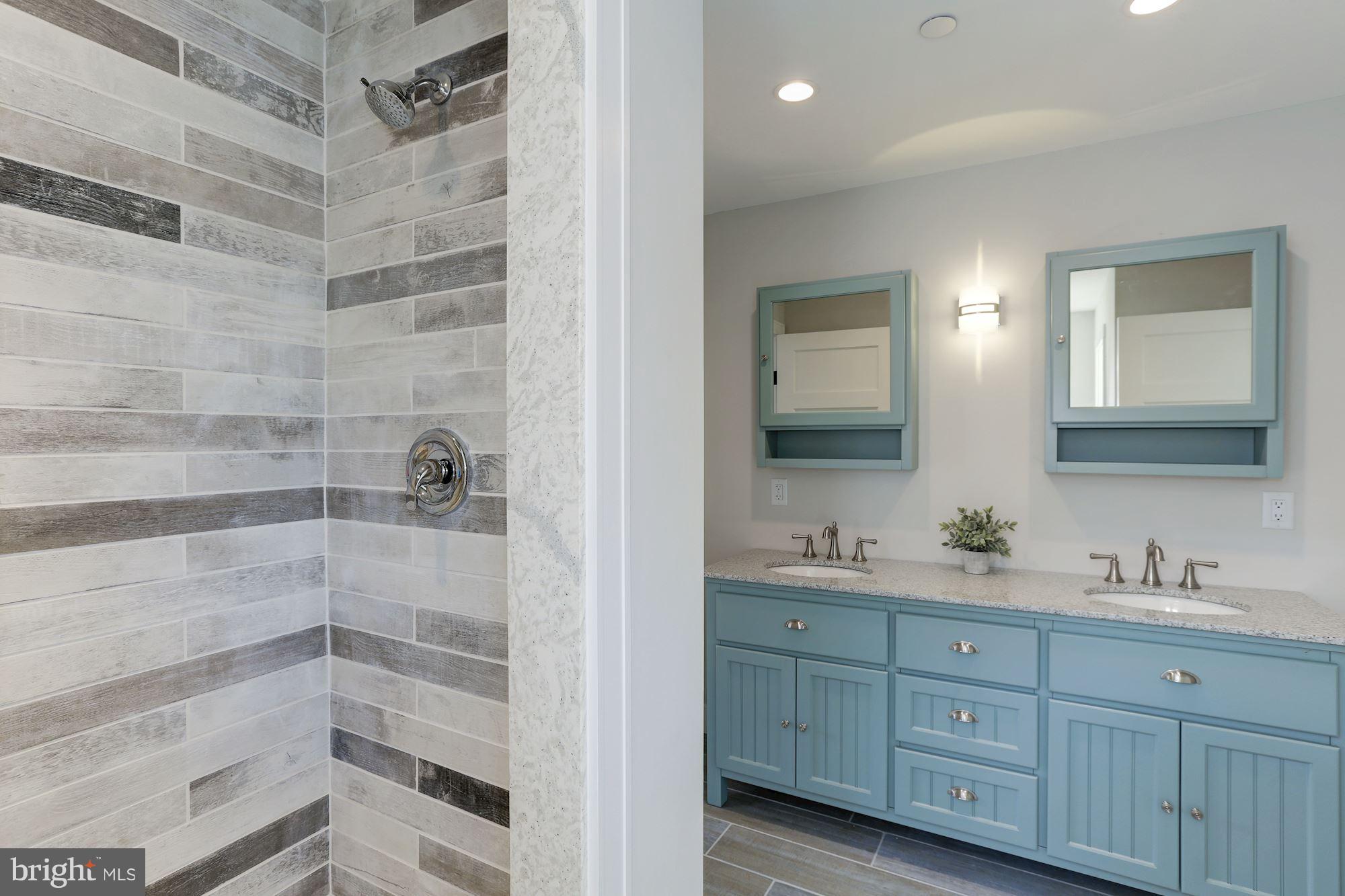 EASTPORT - Residential