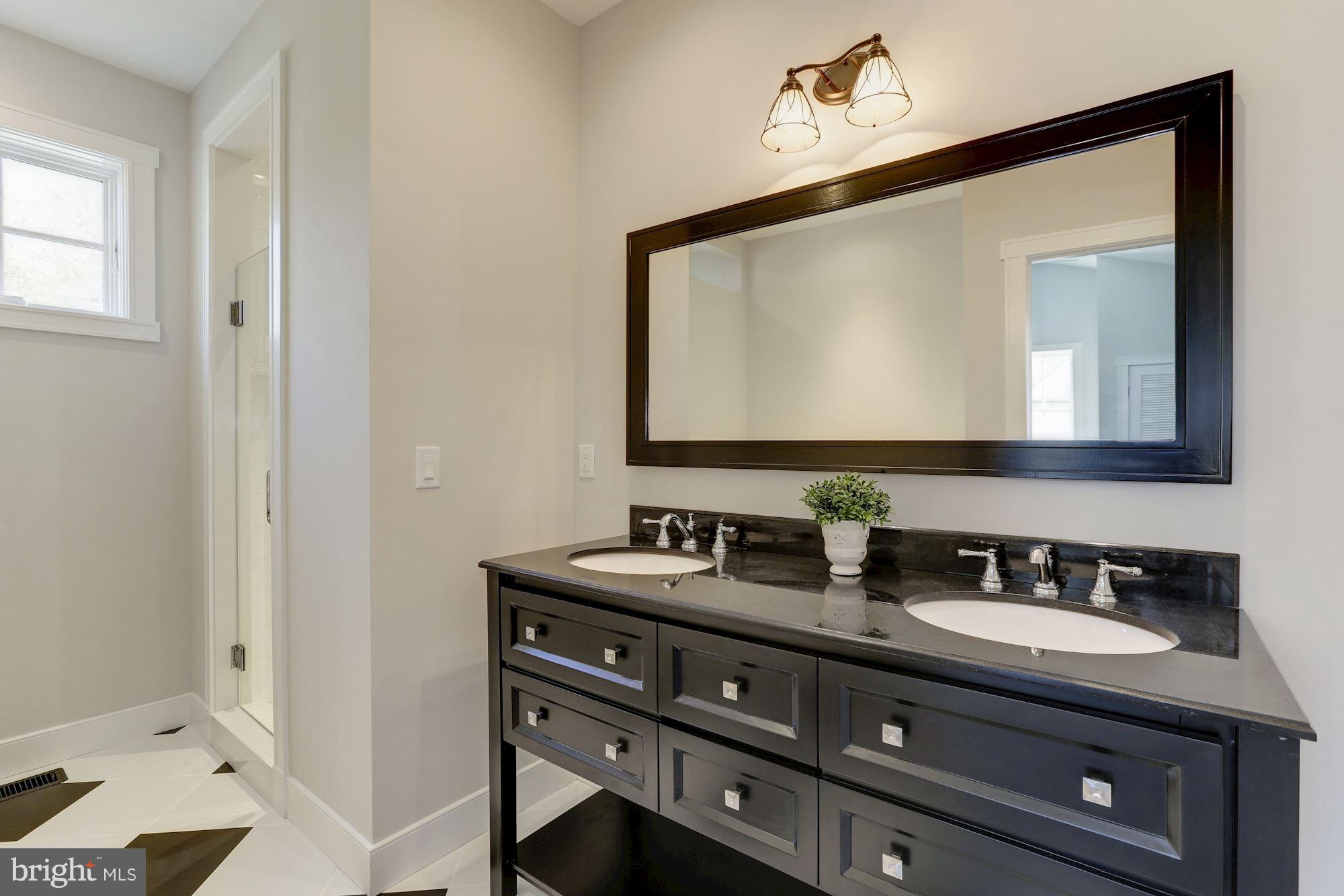 EASTPORT - Residential