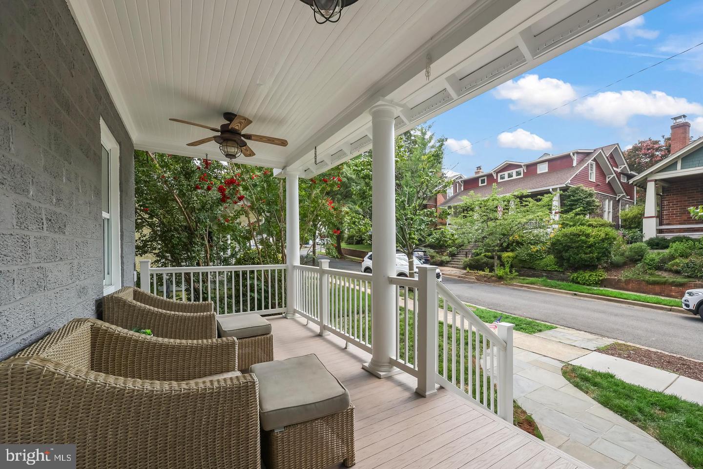 605 JOHNSTON PLACE