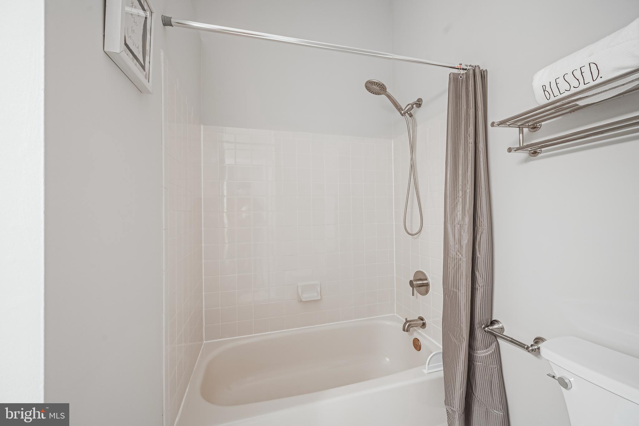 PENDERBROOK - Residential