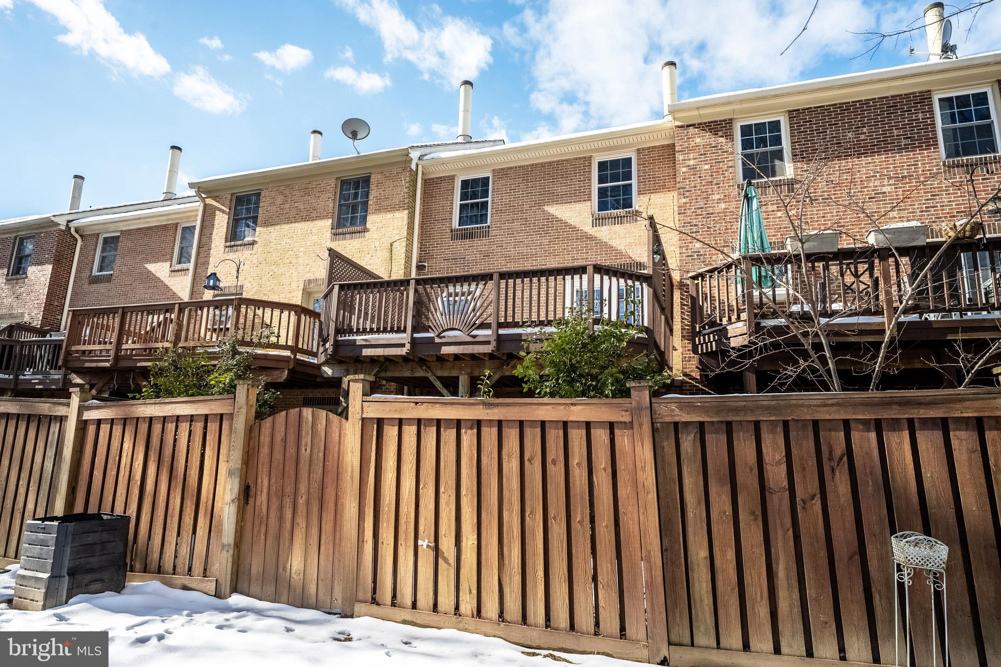 PENDERBROOK - Residential