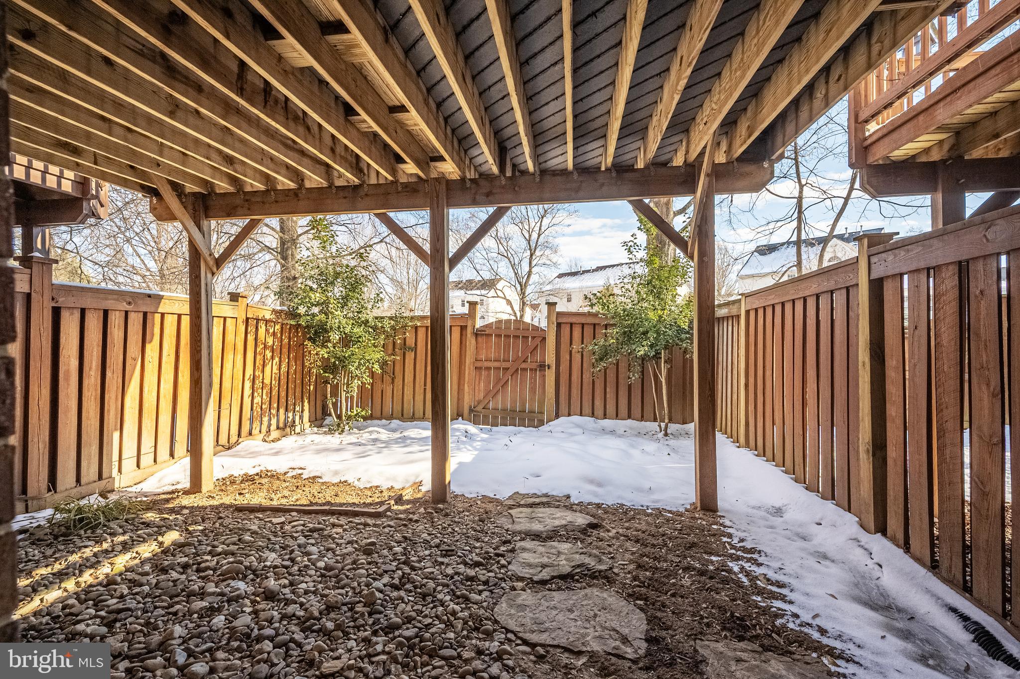 PENDERBROOK - Residential