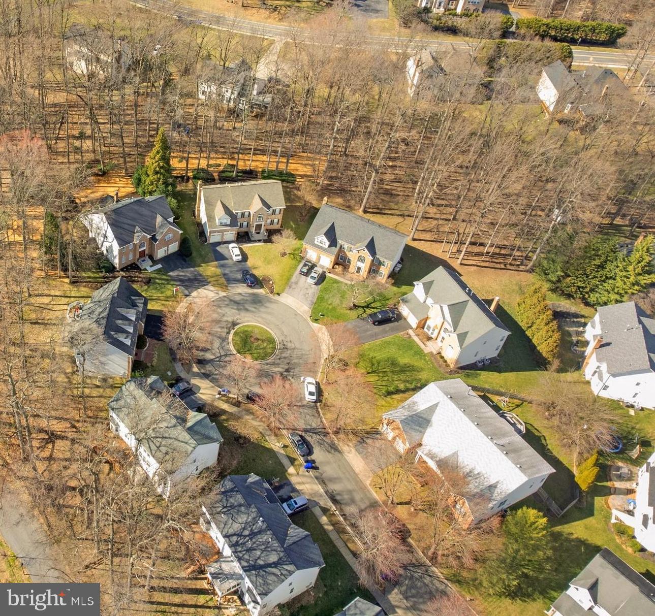2405 HONEYSTONE WAY