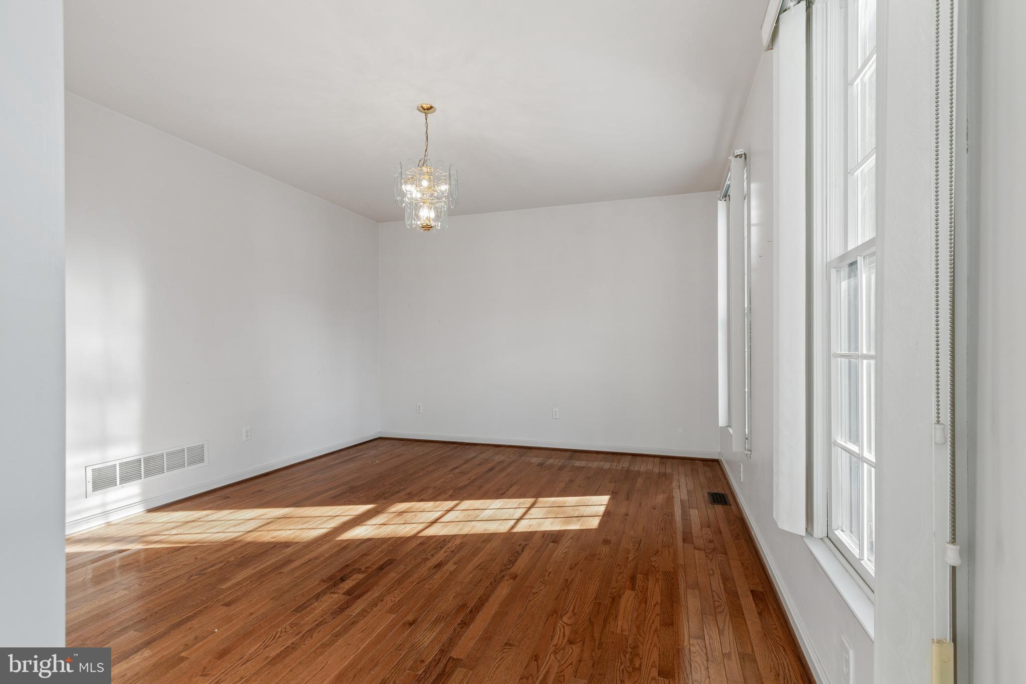 REISTERSTOWN - Residential