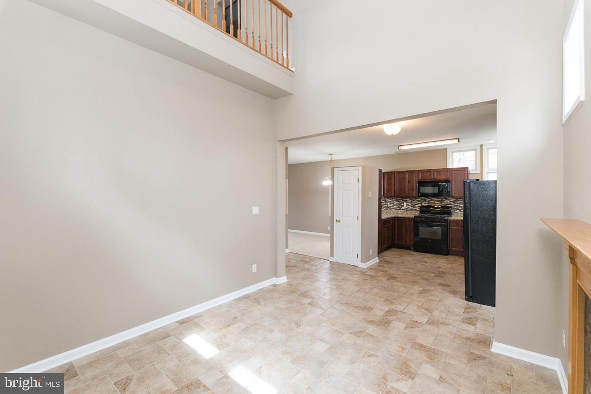 7452 CEDAR GROVE LANE