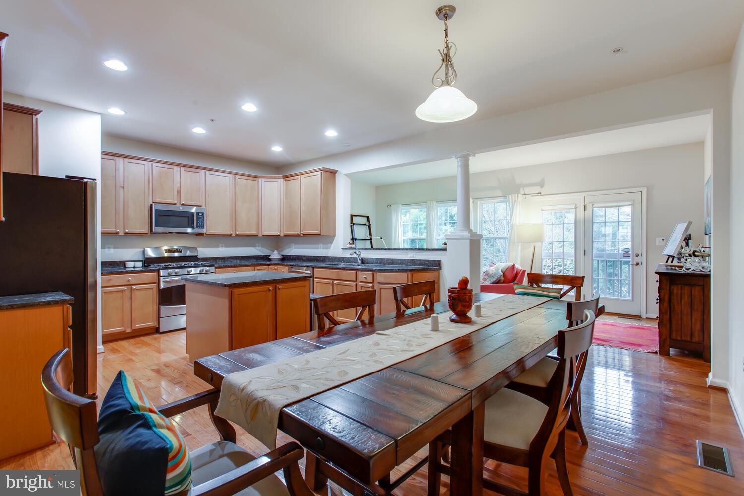 915 HALL STATION DRIVE