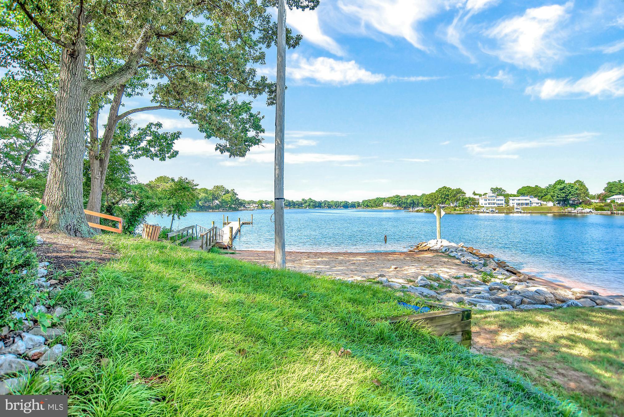 ELIZABETHS LANDING - Residential