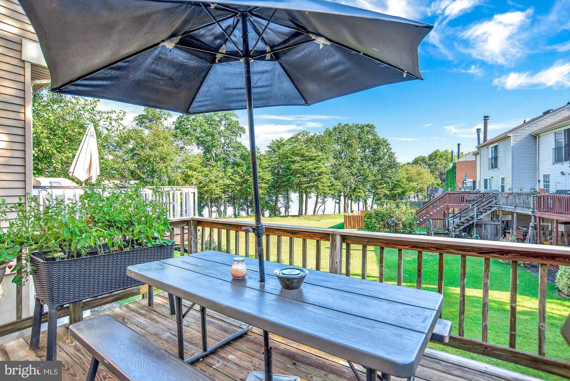 ELIZABETHS LANDING - Residential