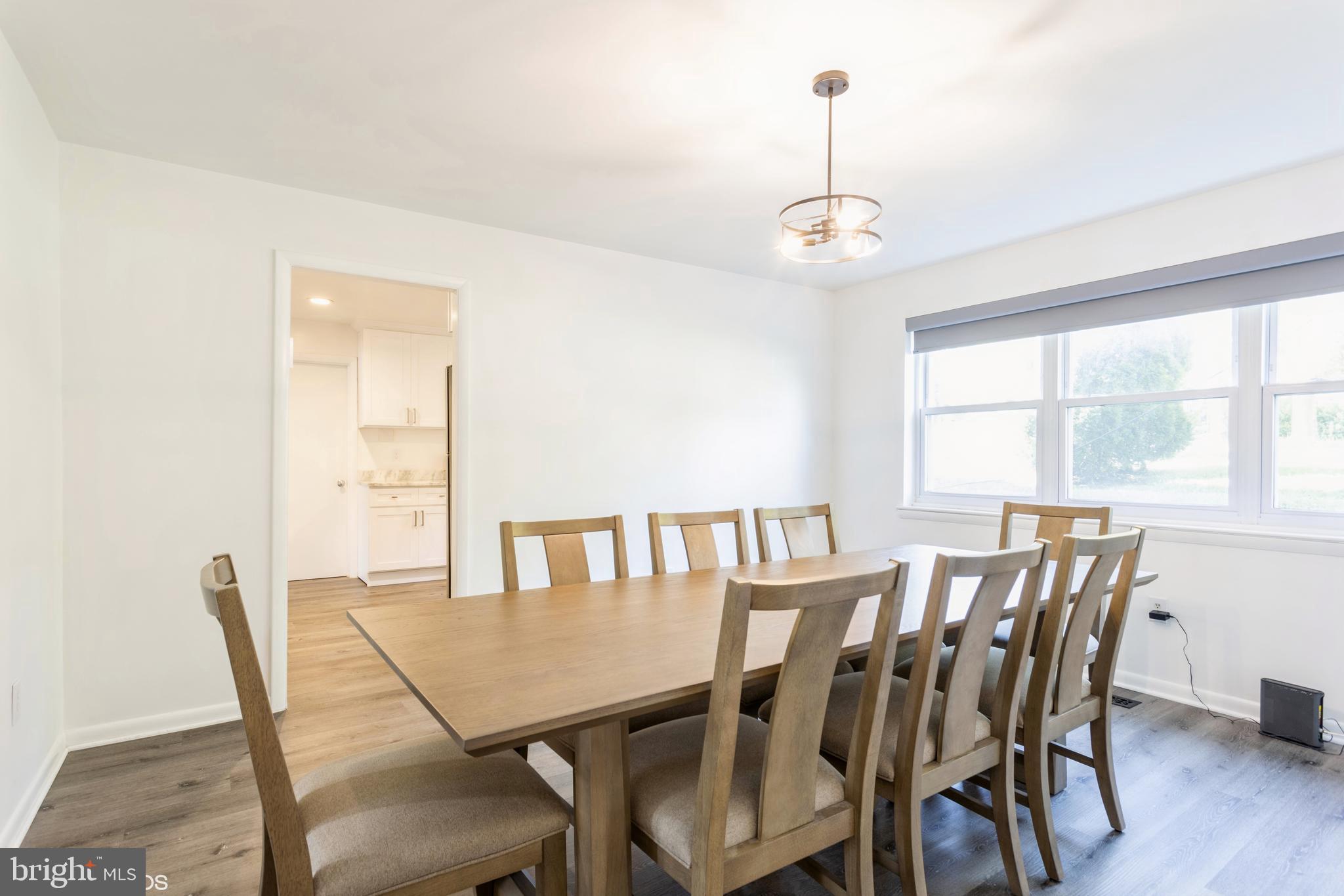 REGENCY CONDOS - Residential