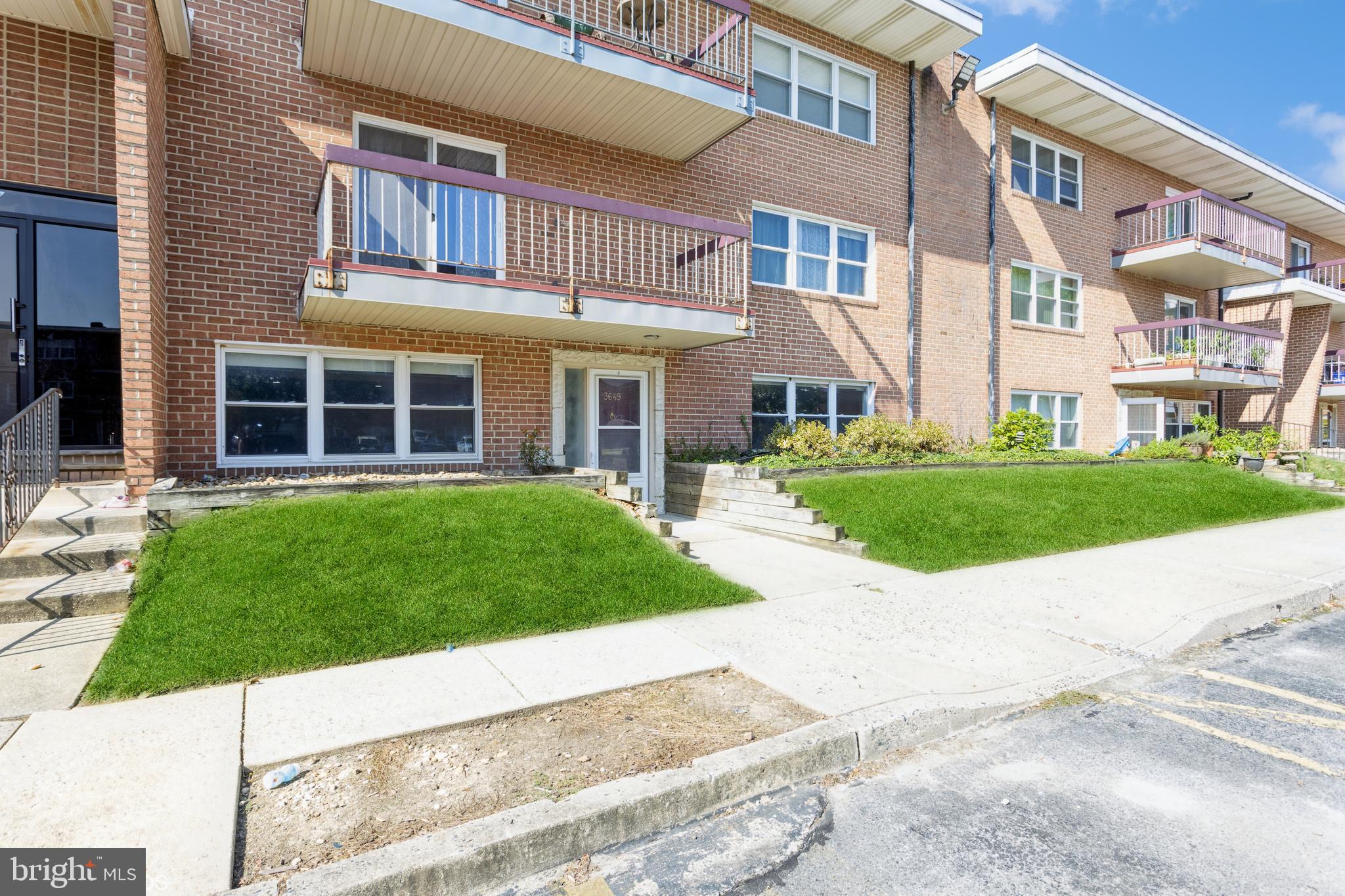 REGENCY CONDOS - Residential