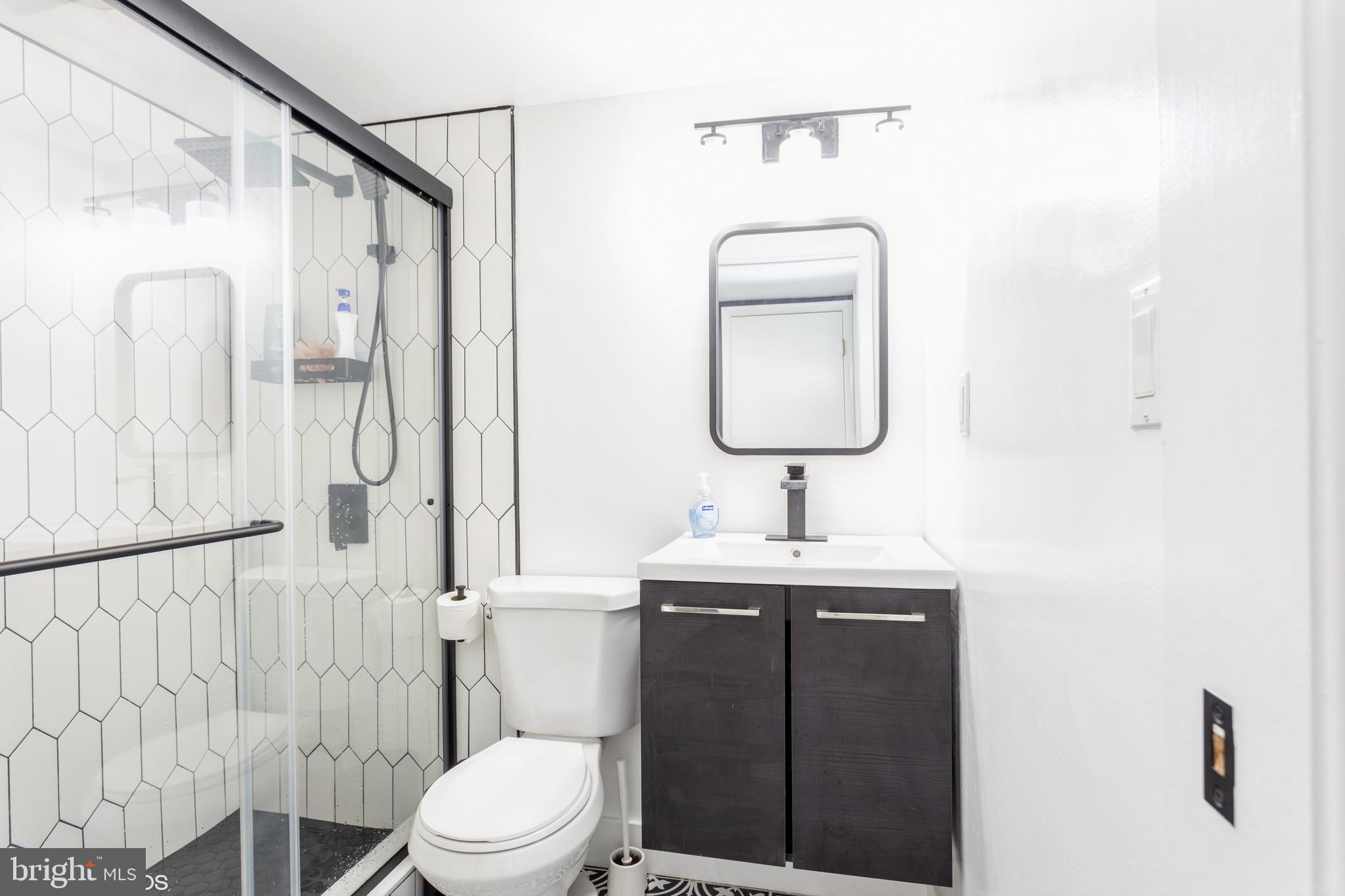 REGENCY CONDOS - Residential