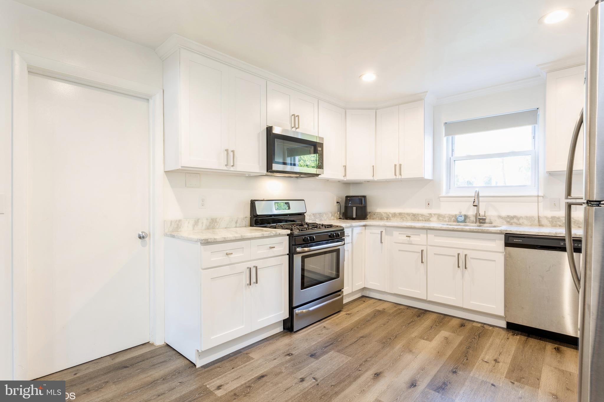 REGENCY CONDOS - Residential