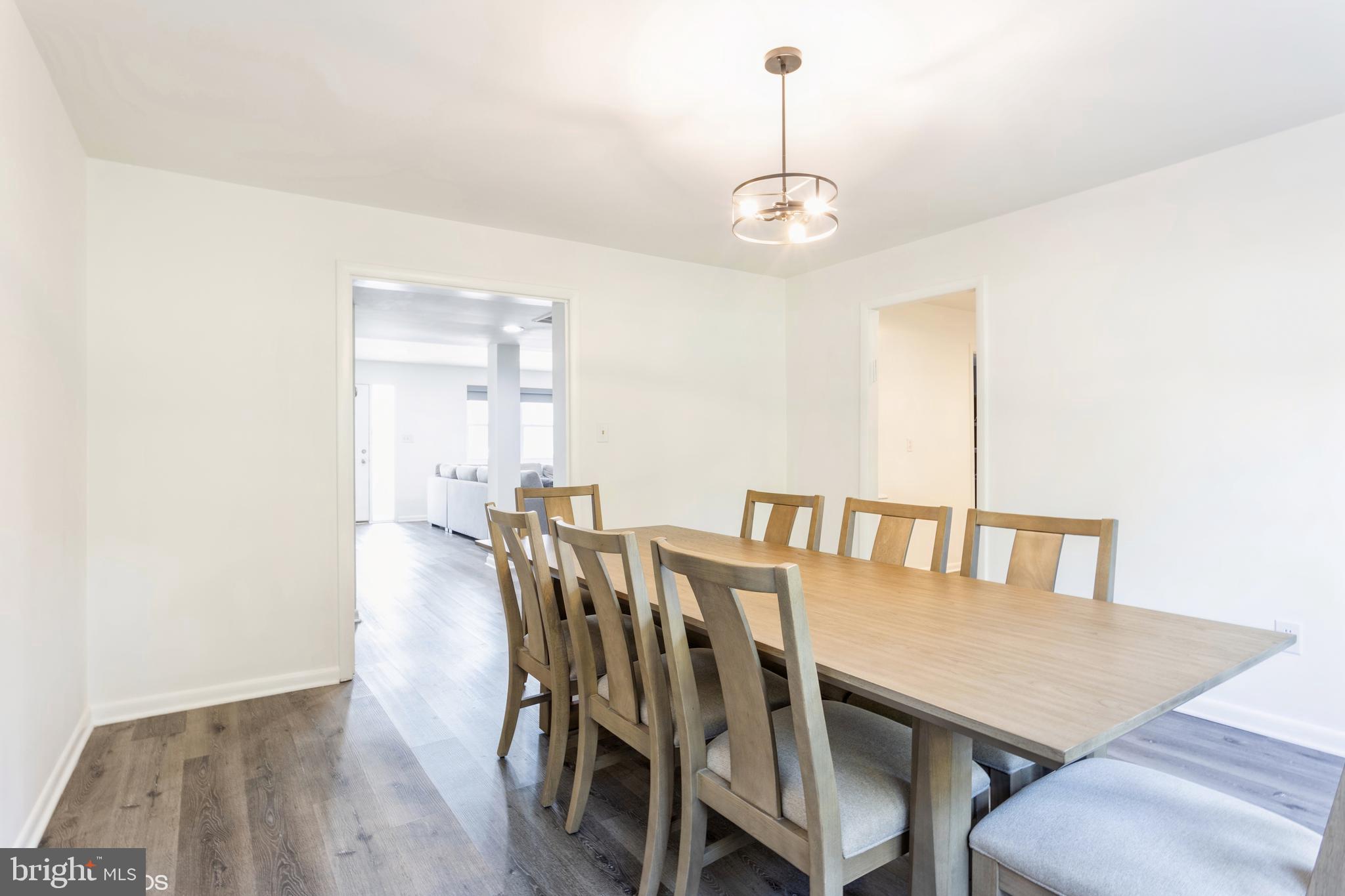 REGENCY CONDOS - Residential