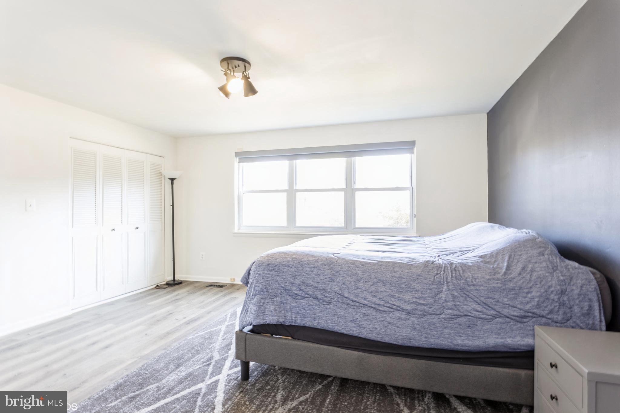 REGENCY CONDOS - Residential