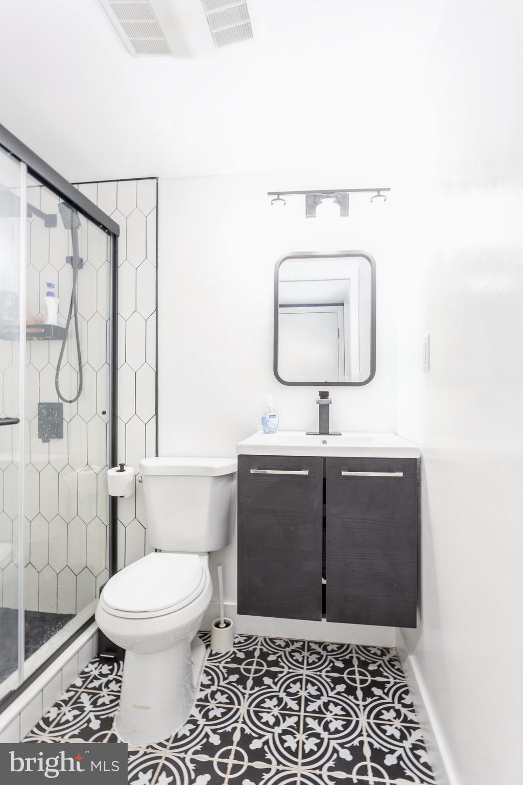 REGENCY CONDOS - Residential