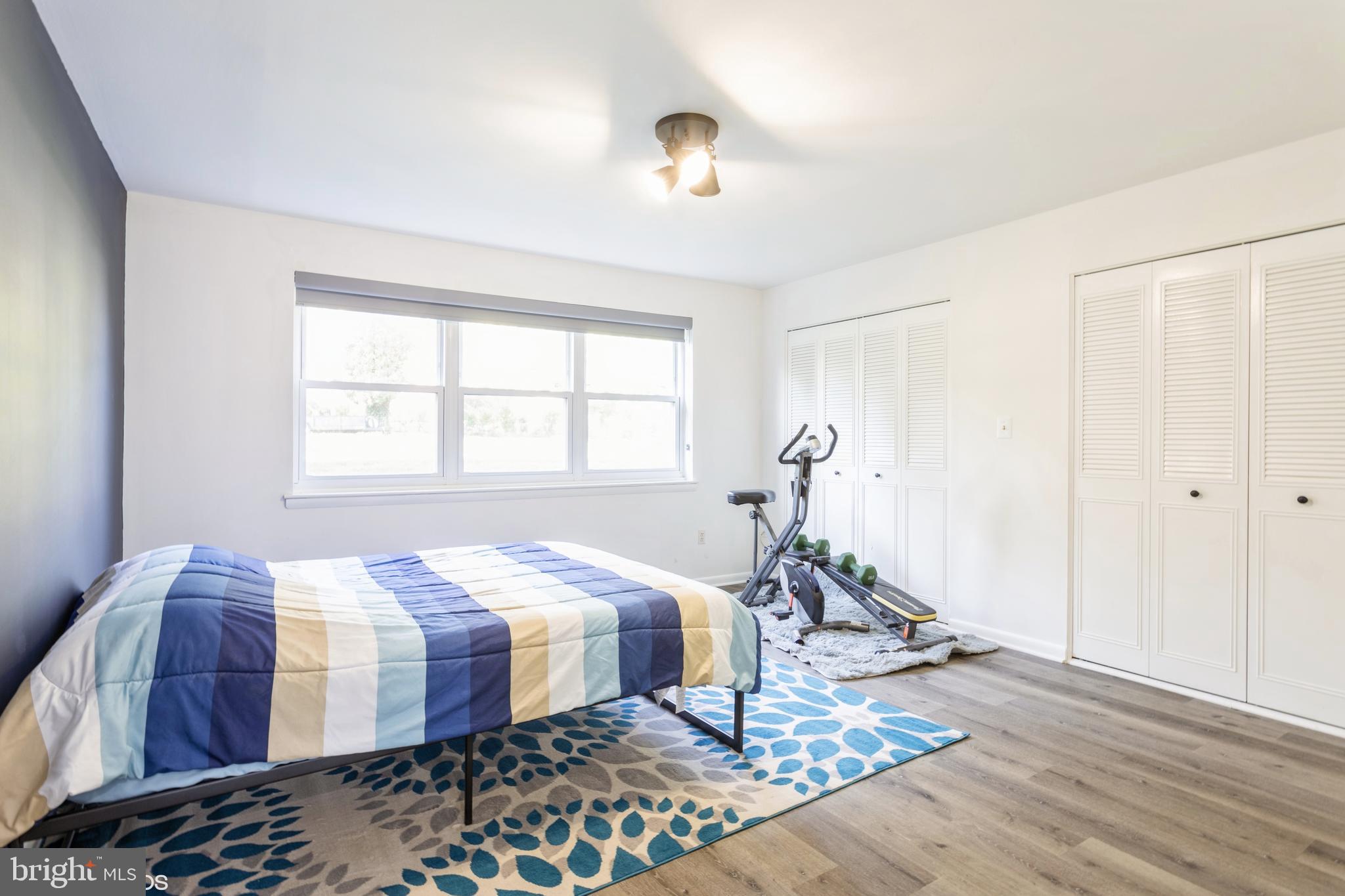 REGENCY CONDOS - Residential