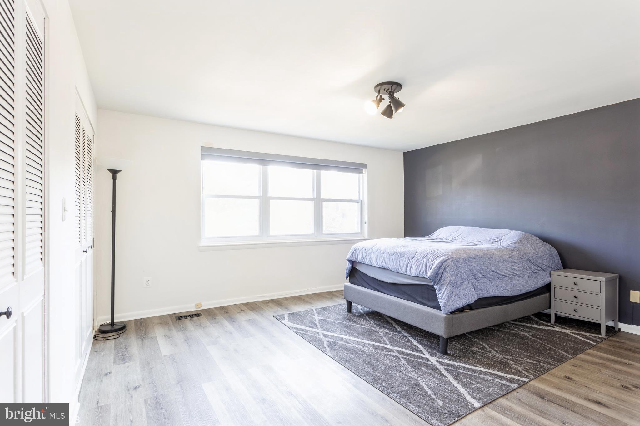 REGENCY CONDOS - Residential