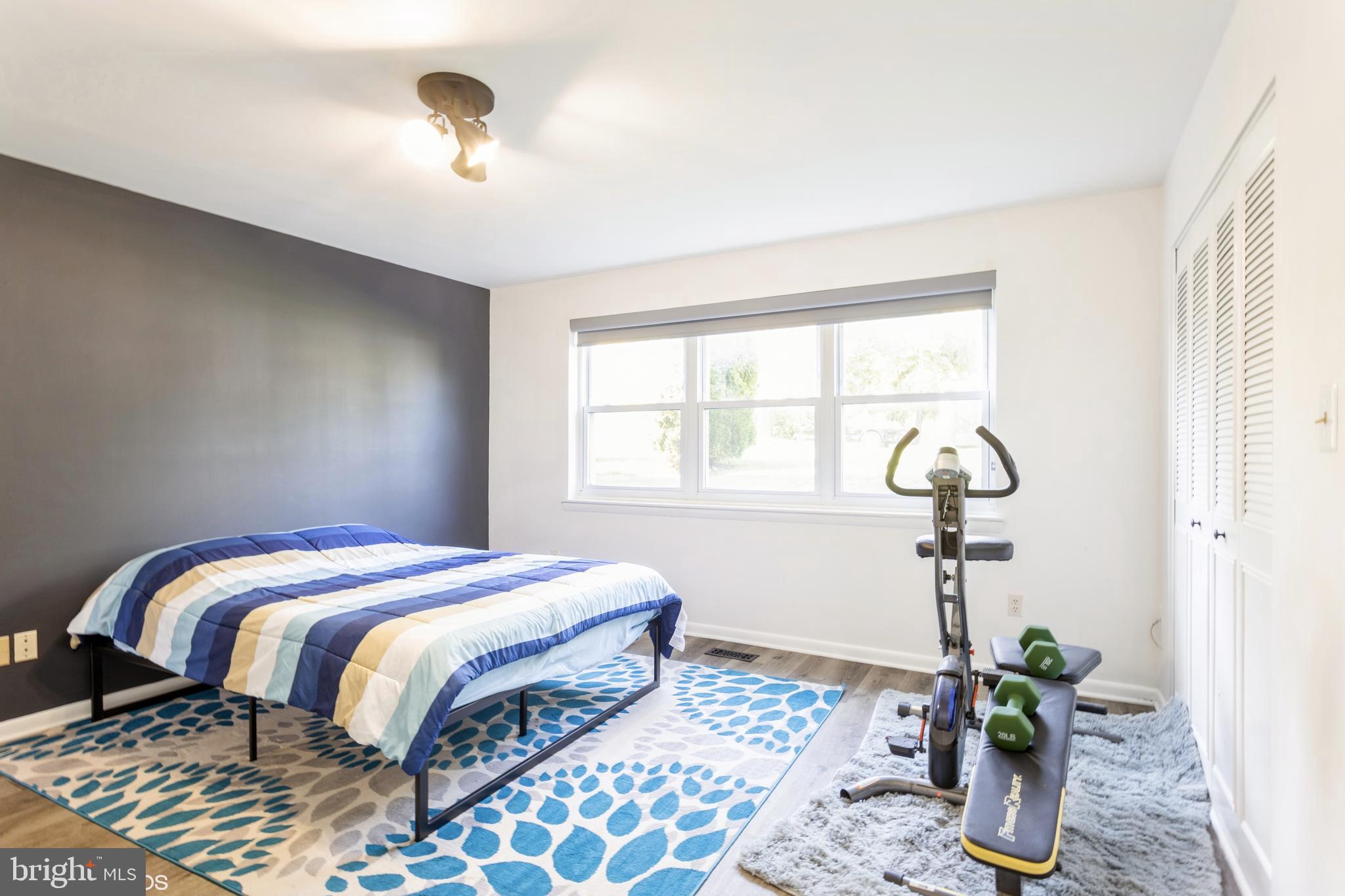 REGENCY CONDOS - Residential