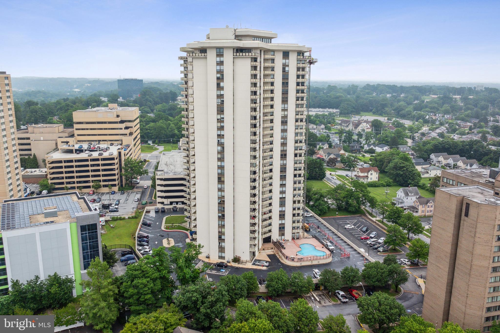 This Ridgely Condo offers extreme value with the Location and amentities the building features***It's a Diamond in the Rough with a MILLION Dollar View**** Home needs TLC*** but there is Value in effort.Unit comes with a Deeded Parking Space and Extra Storage. 2 Bedroom and 2 Bath with an open Kitchen Dining room and Living Room Concept**** Unit has it own separate Laundry area *** The building has a Heated Saltwater Pool***Fitness Center***Etc