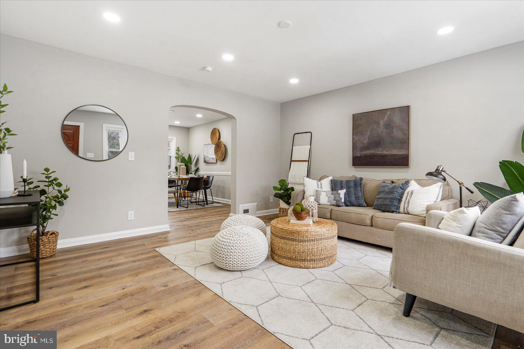 GLEN OAKS - Residential