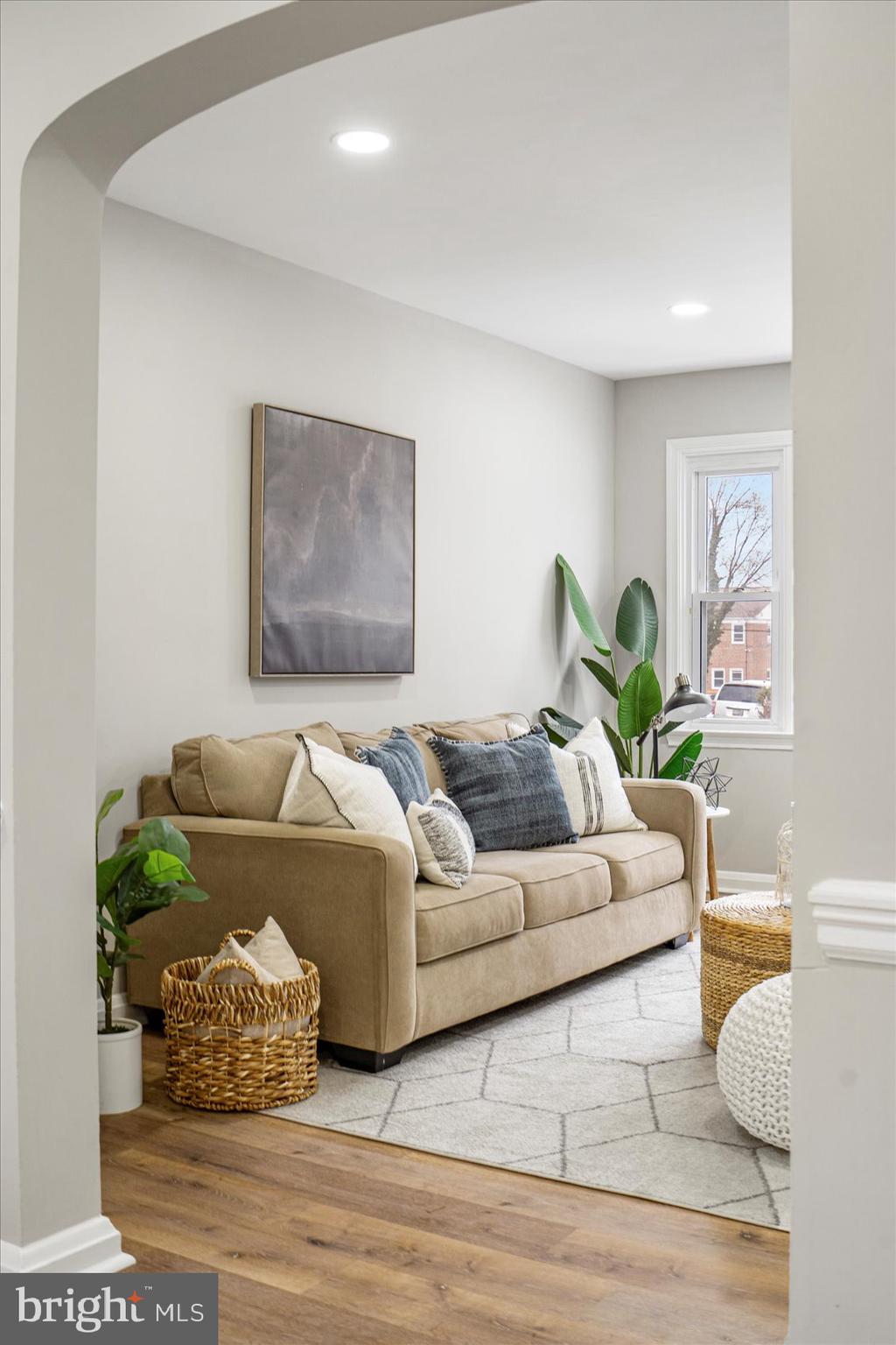 GLEN OAKS - Residential